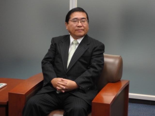 代表取締役会長兼社長　牛嶋　素一
