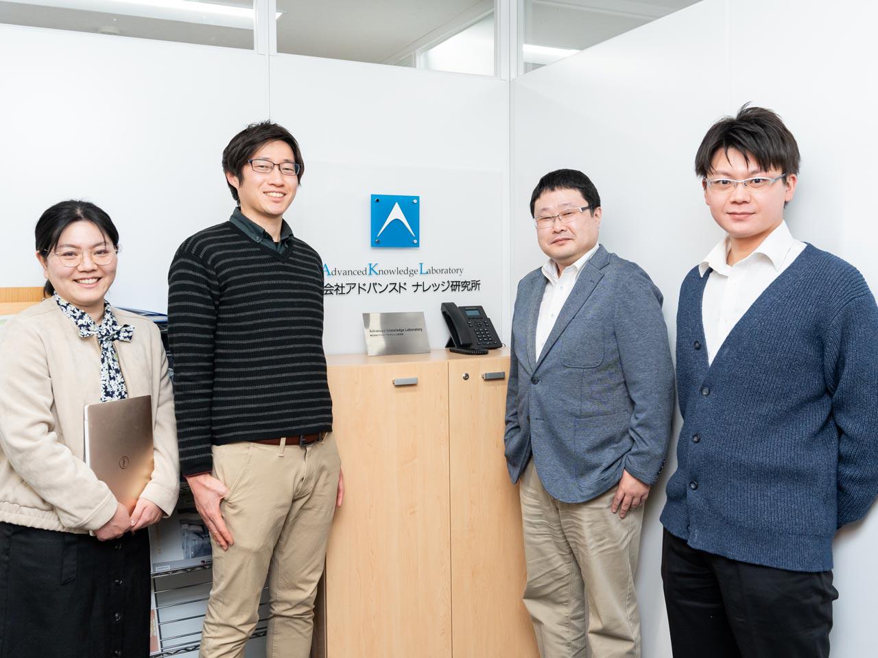 建築物の設計の際に、窓からの熱の入り具合などを考慮し、室内のどこに空調機器を設置し、どれぐらいの風速や温度で空調を行えば快適な温度設定が行えるか、といった条件を割り出すシミュレーションが主な用途。