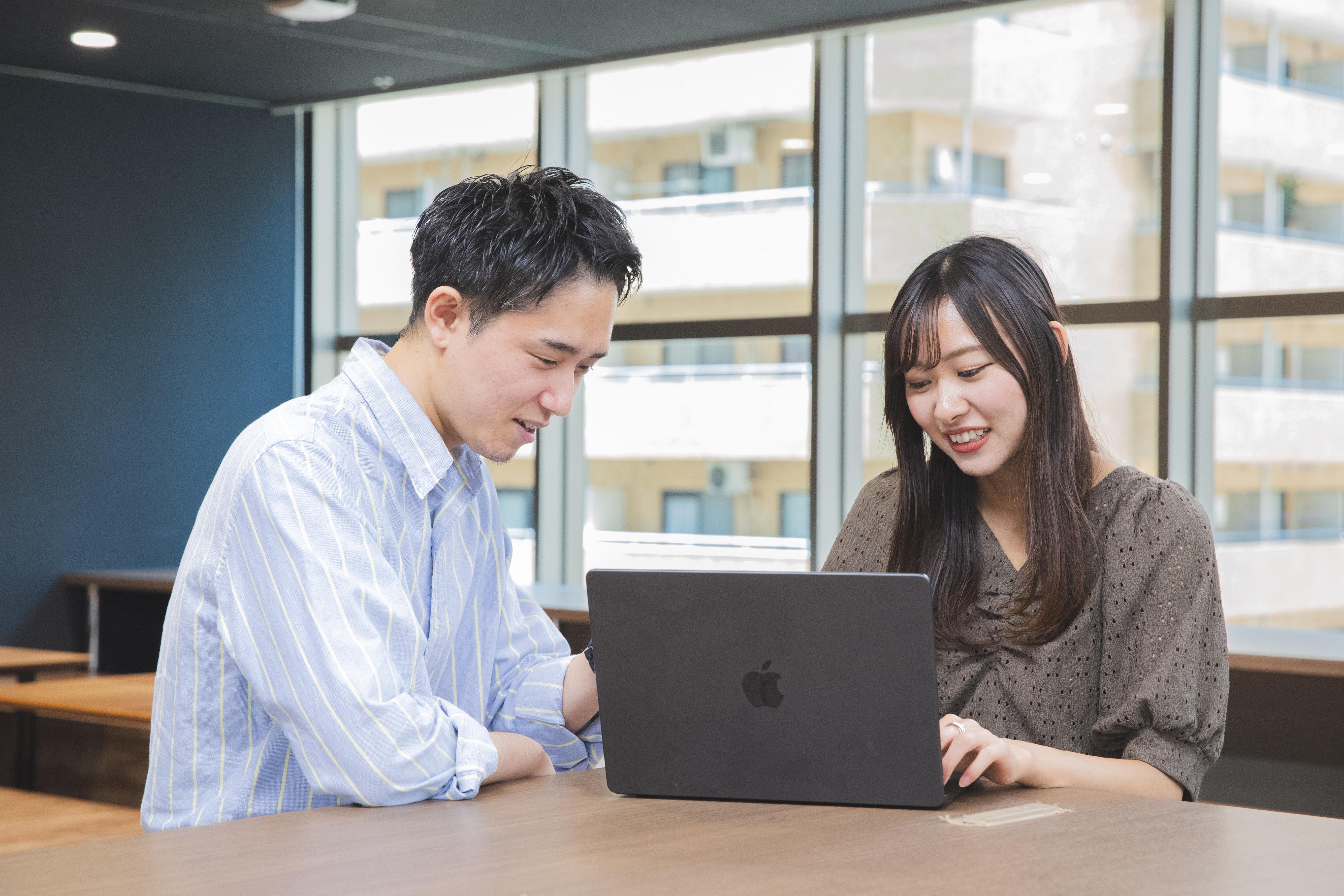 事業内容：社内業務効率化とDX推進サービス