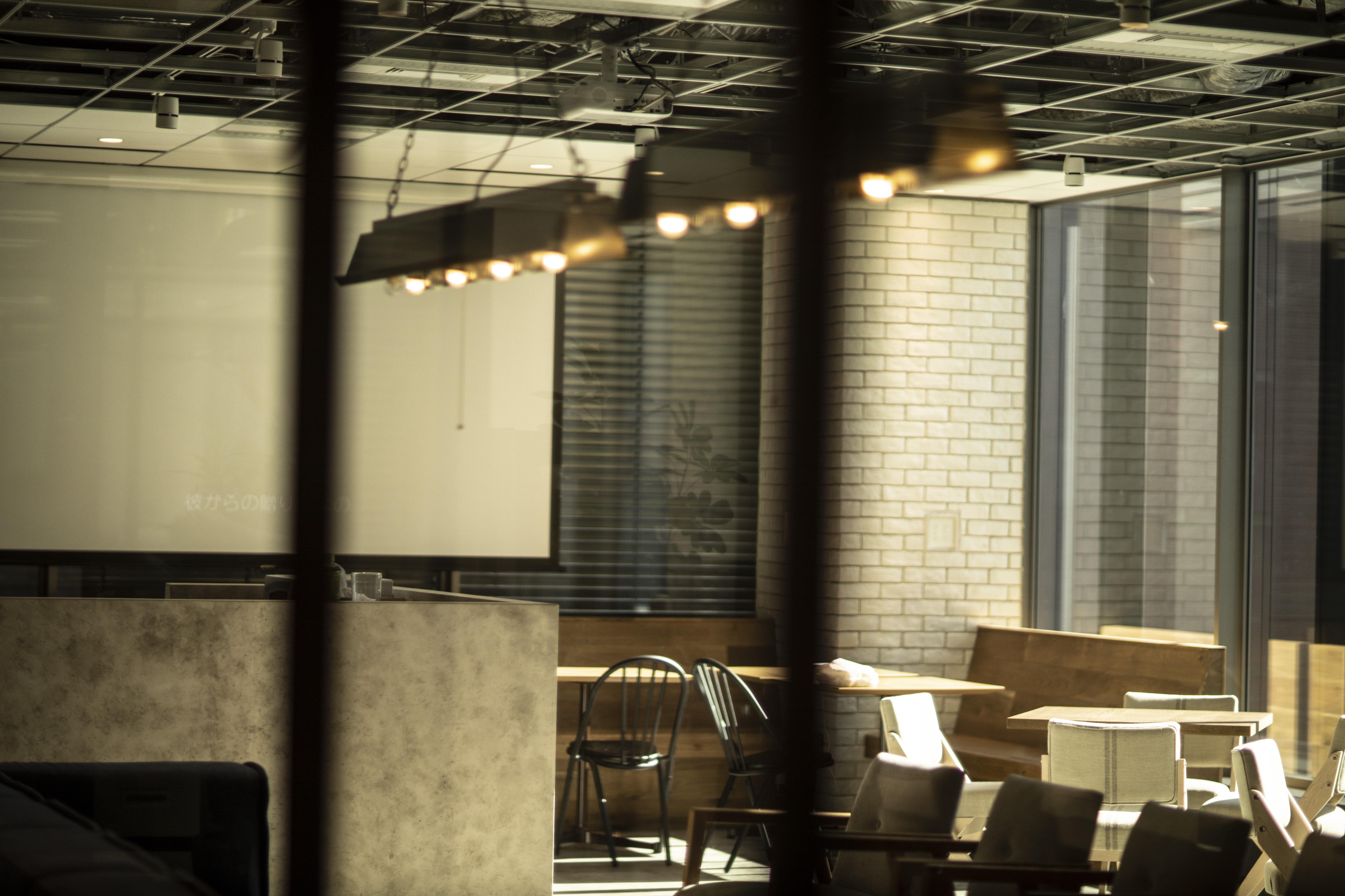 事業内容：急成長中のトレーディングデスク事業