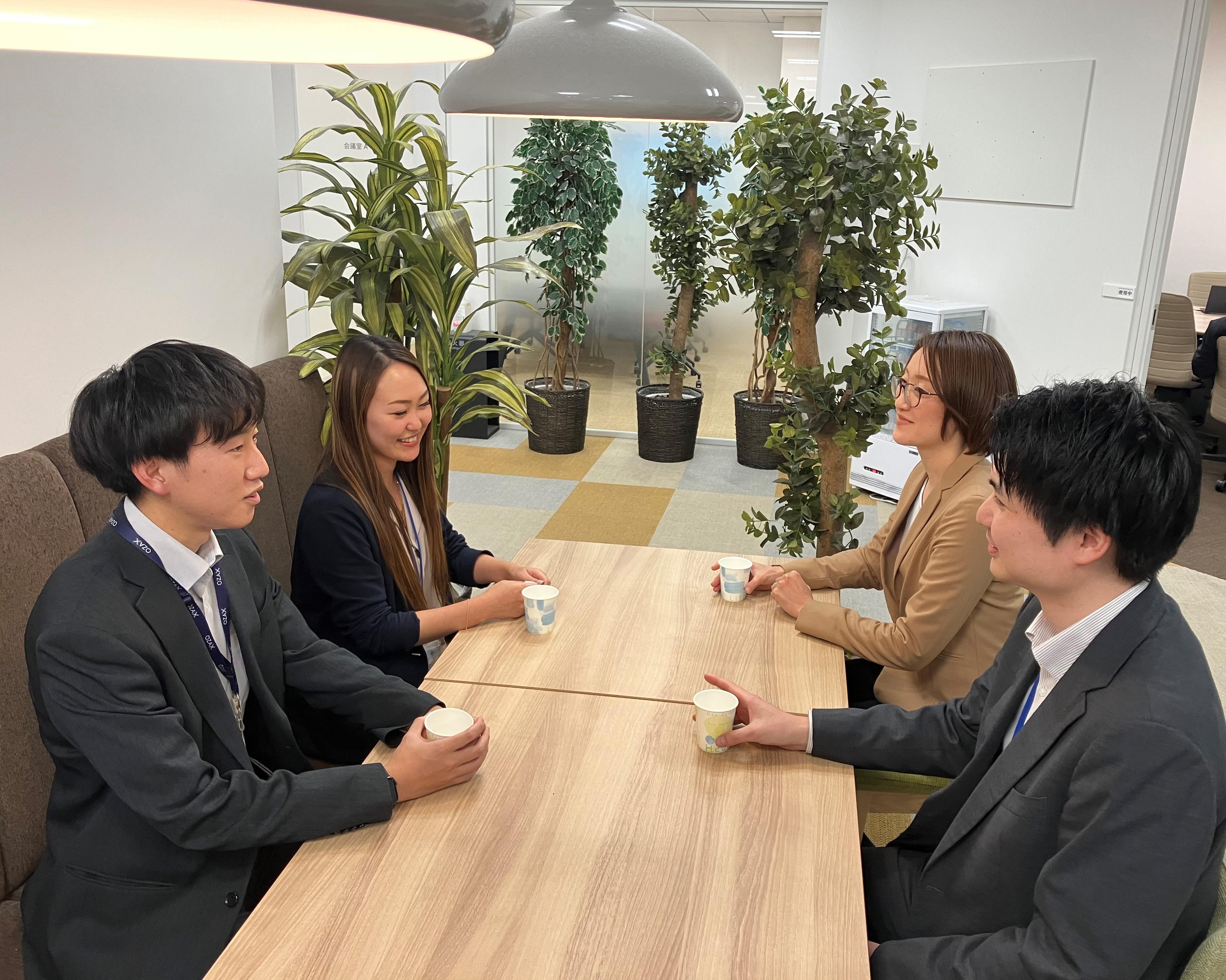 事業内容：社内の情報システム領域を一気通貫で管理