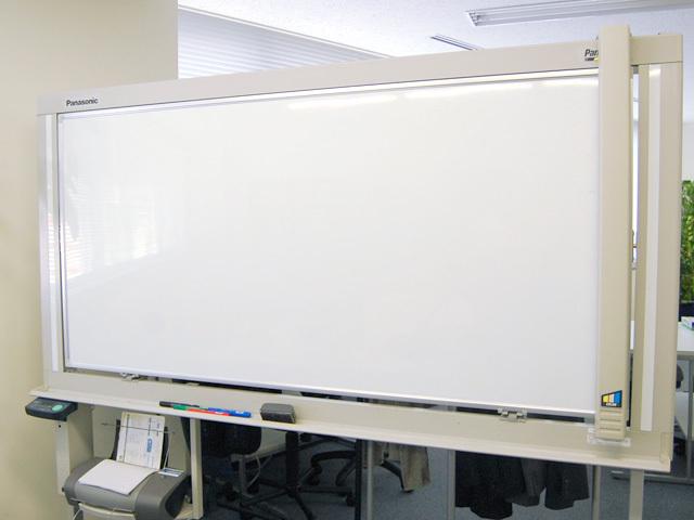 資格取得手当（報奨金と受験料補助）　と書籍購入費補助（月に5000円まで）等、社内の教育体制が充実している。