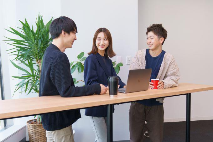 事業内容：アプリ事業