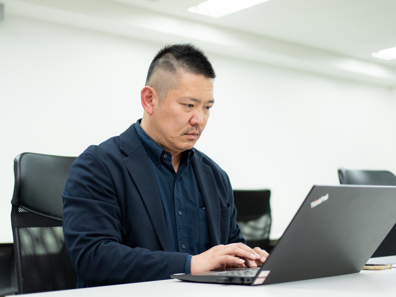 技術面での特徴は、ローコード開発ツールのOutSystemsを用いたスピーディーな開発に力を入れていること。