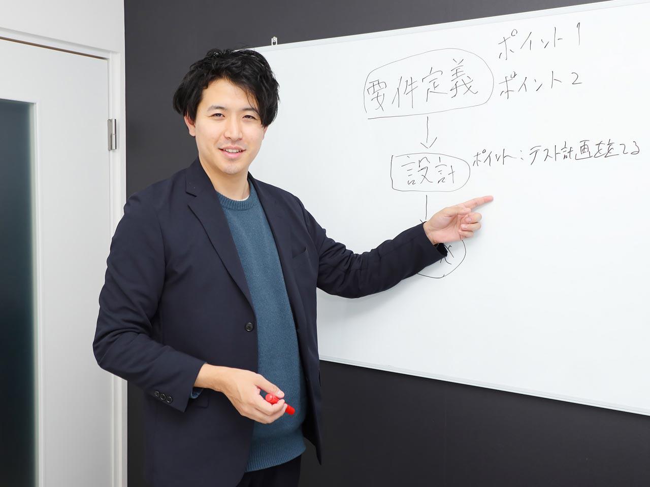 単発の開発・制作で終わらず、クライアント企業の業務改善やサービス開発を中長期的な視点から、共に進めるスタイルでコンサルティングを提供している。