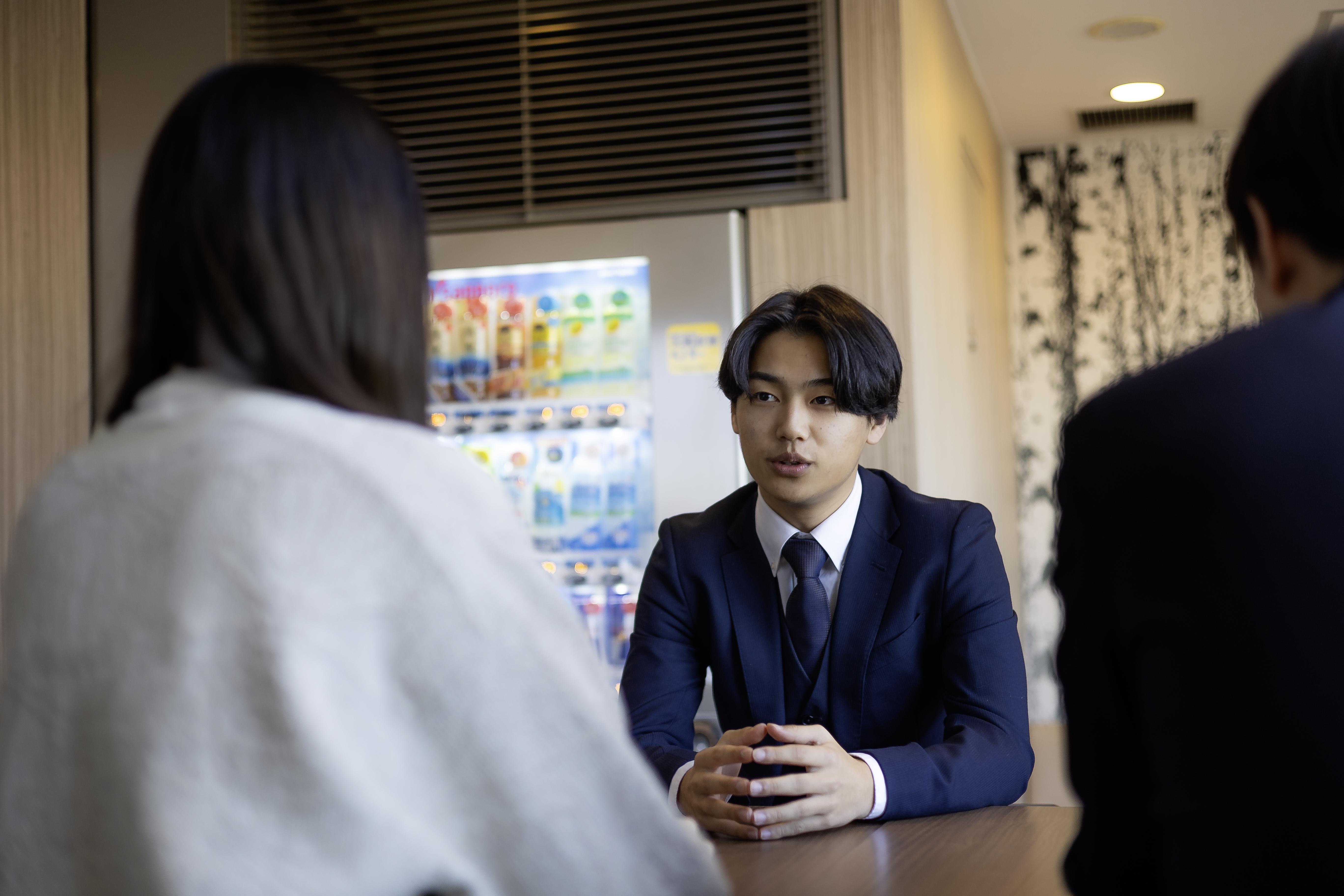 事業内容：経営課題解決に向けた総合ソリューション提供