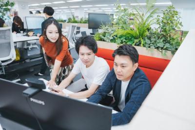 「Buddycom」を100％自社開発しています