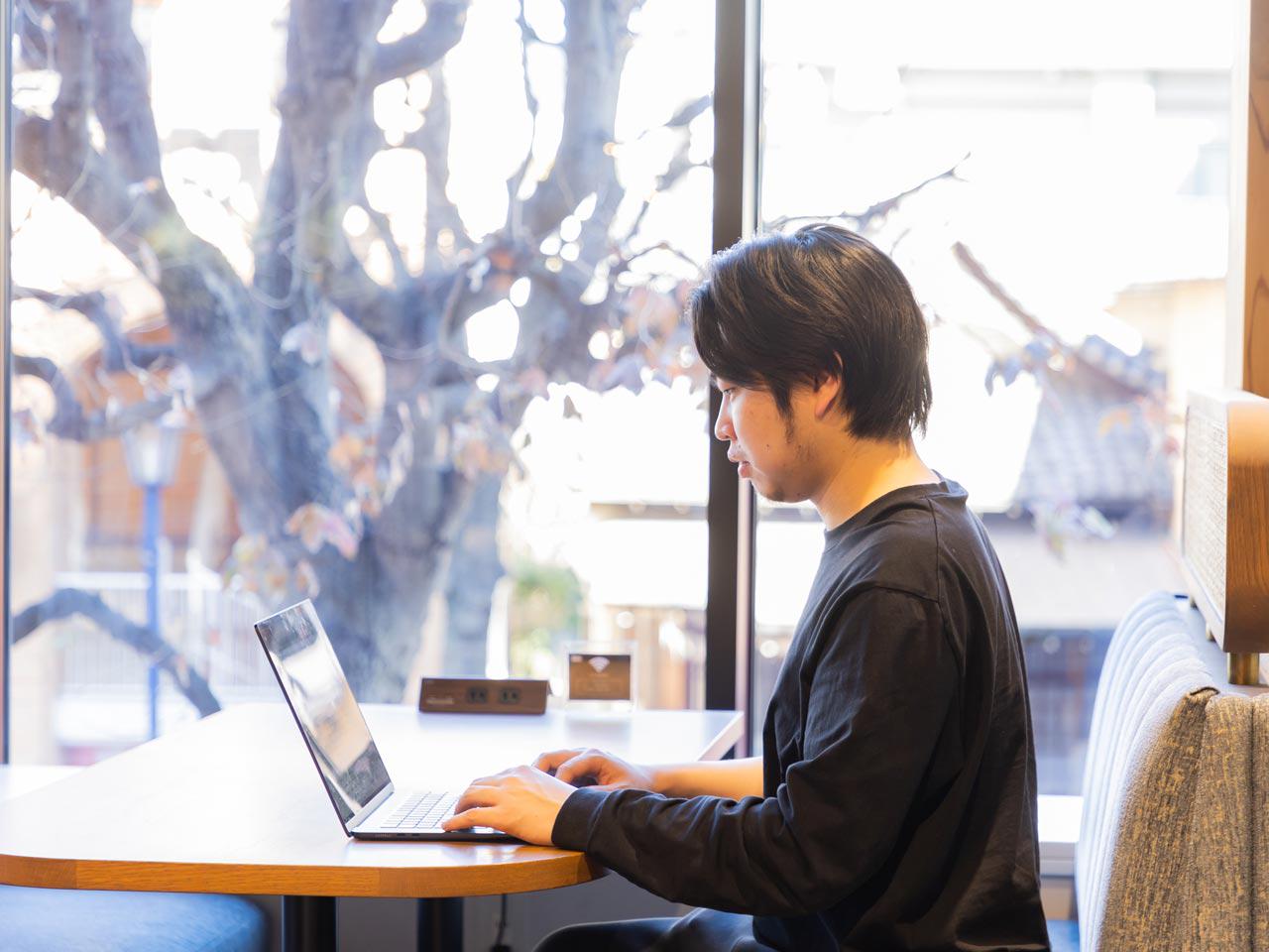 売上成長率1000％を達成するなど、着実に成長を続ける。
