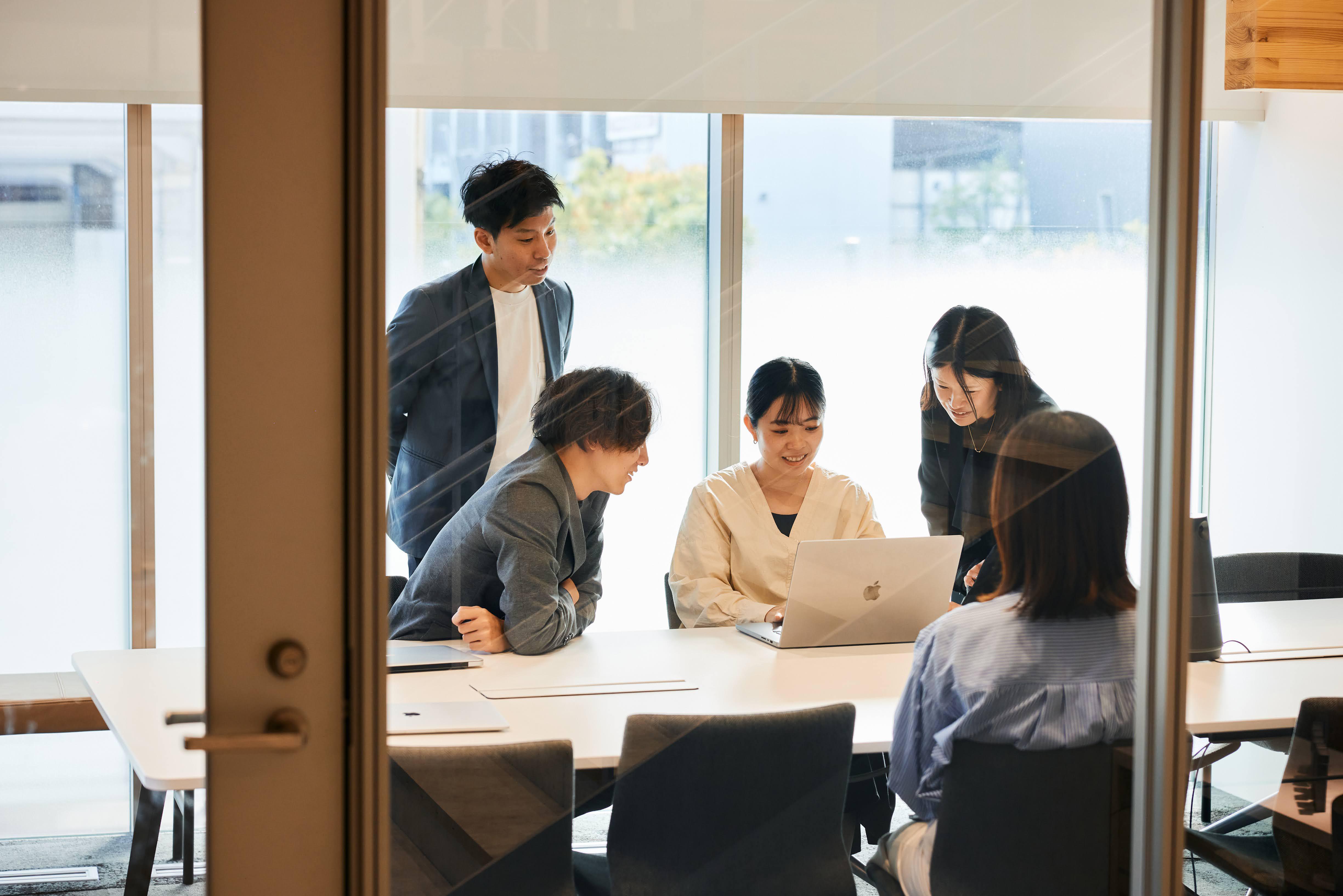 社内エンゲージメントを醸成するサービスを提供している会社だけあって、スタメン社内でもさまざまな制度や施策が運用されている。