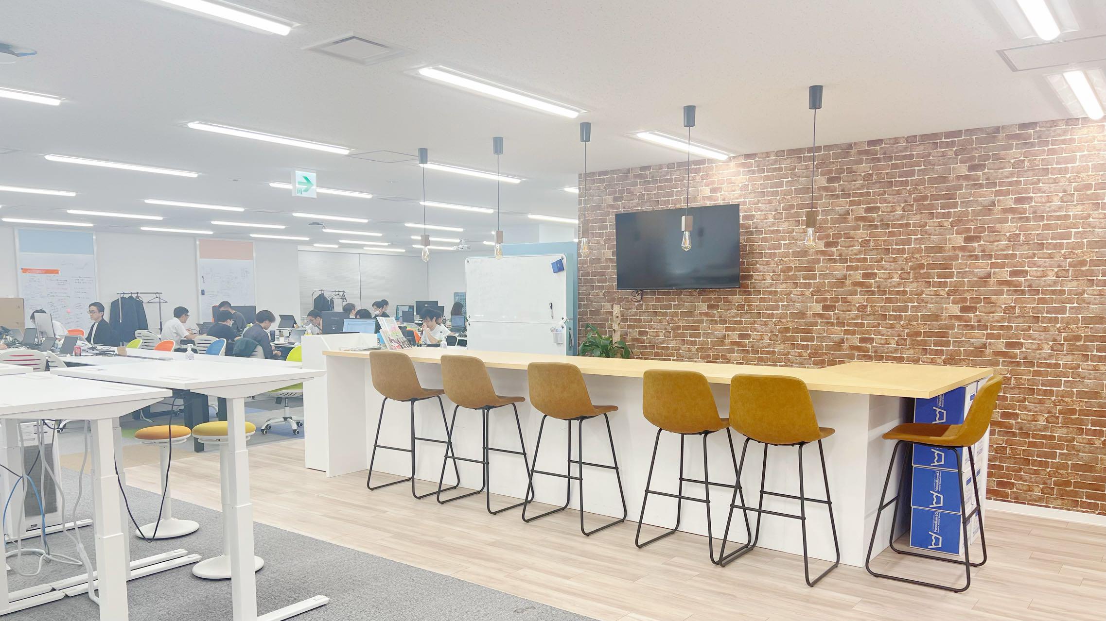 事業内容：18年間の経験を生かした技術力の高さと柔軟性