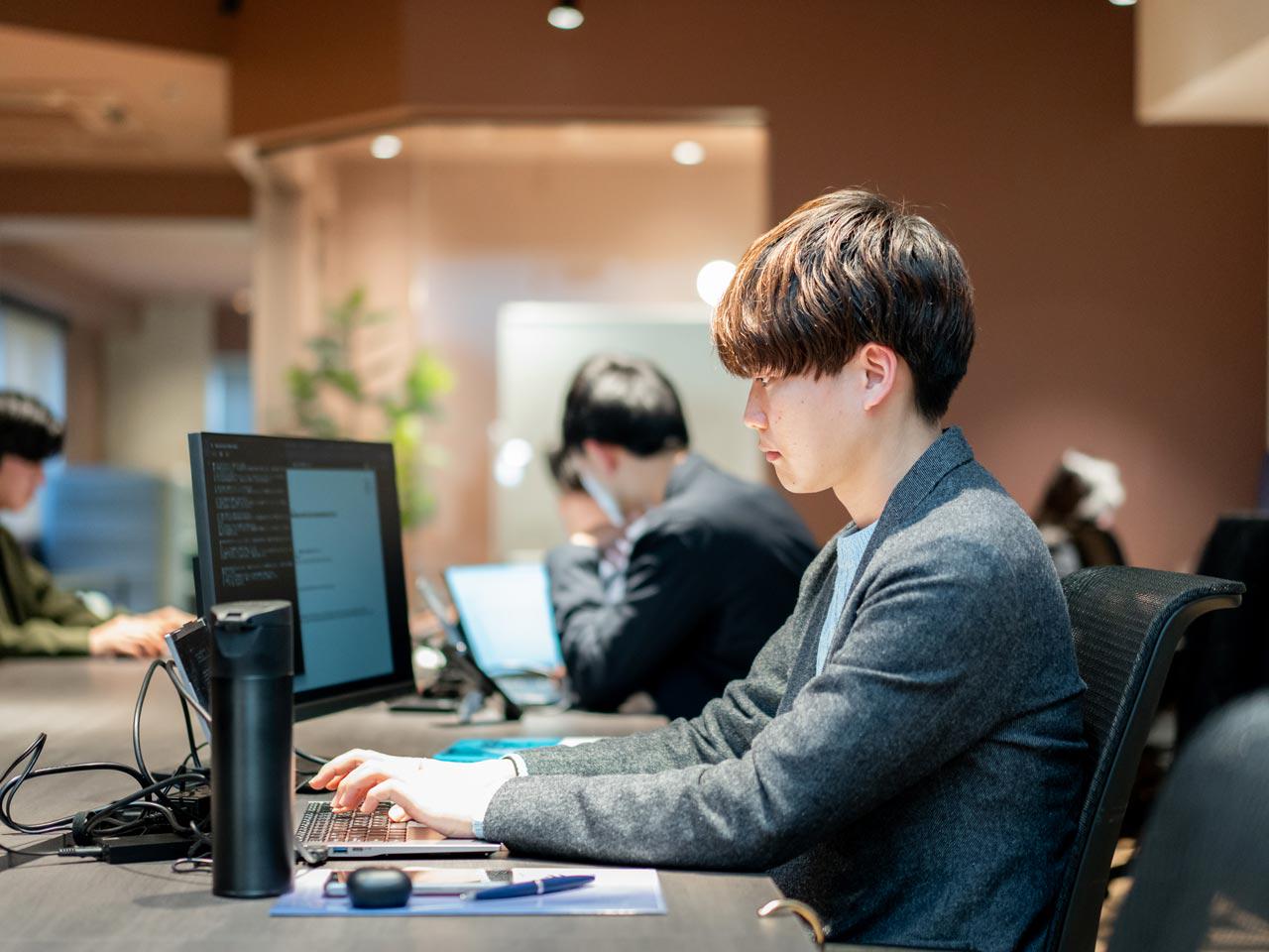 将来構想として自ら事業運営を手掛け、取得したノウハウをコンサルティングに生かし、より確実な成果に繋げることを目論む。