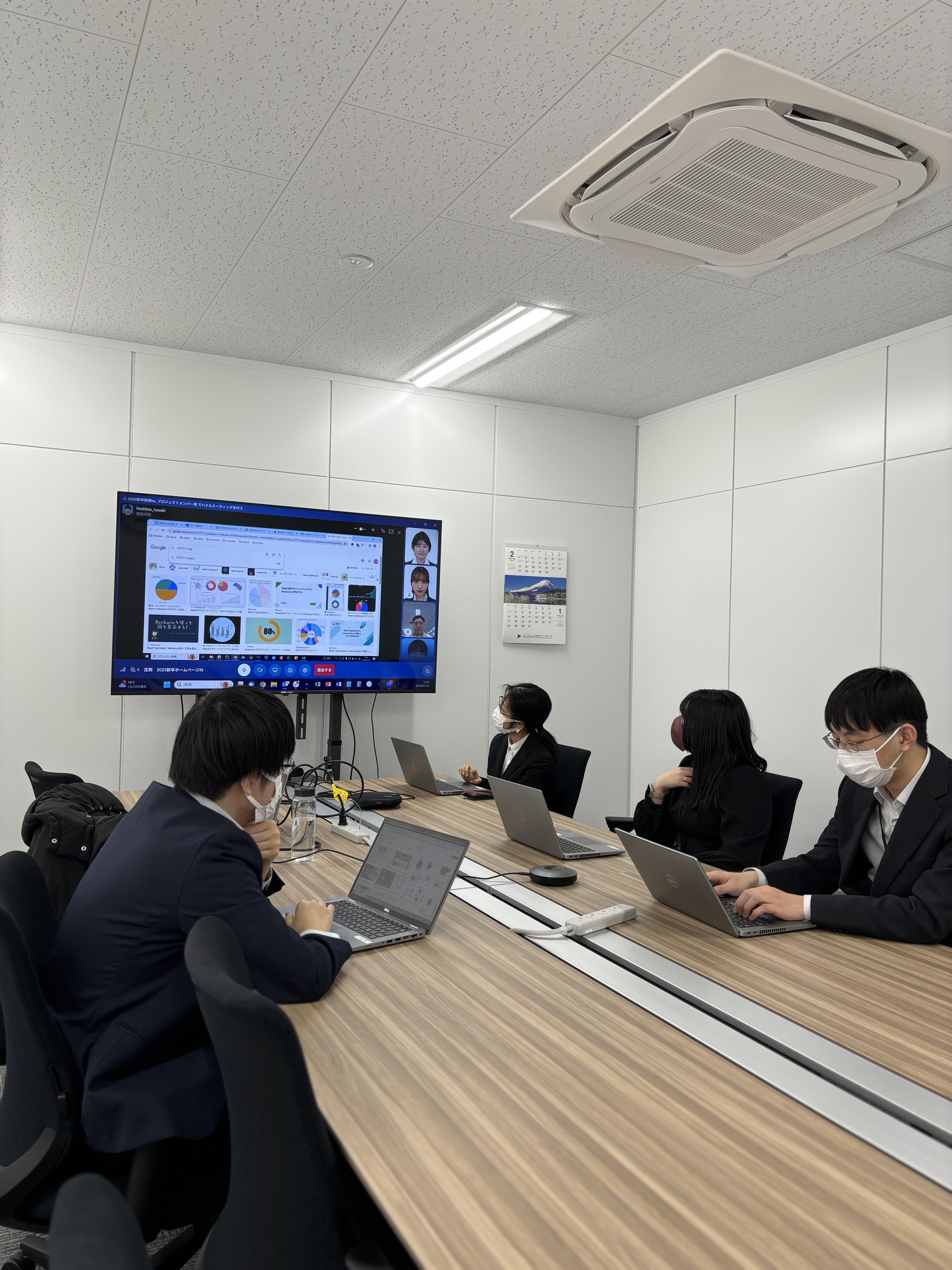 2002年の設立当初から一貫して新しいシステムの開発を行う。