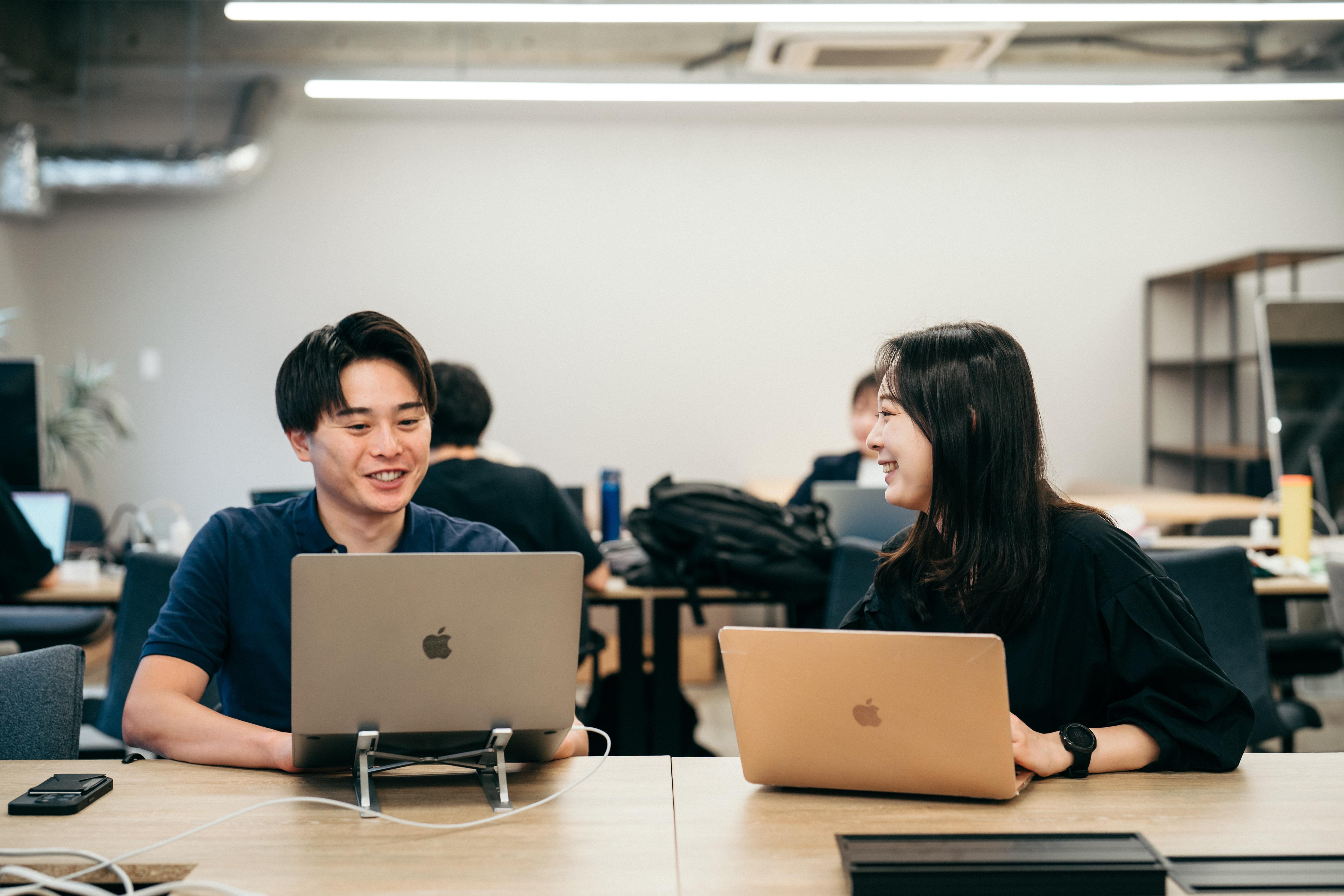 同時に、自社運営物件の集客も兼ねて短期中期滞在向けの自社プラットフォーム『unito』も運営。相乗効果で両事業とも成長している。