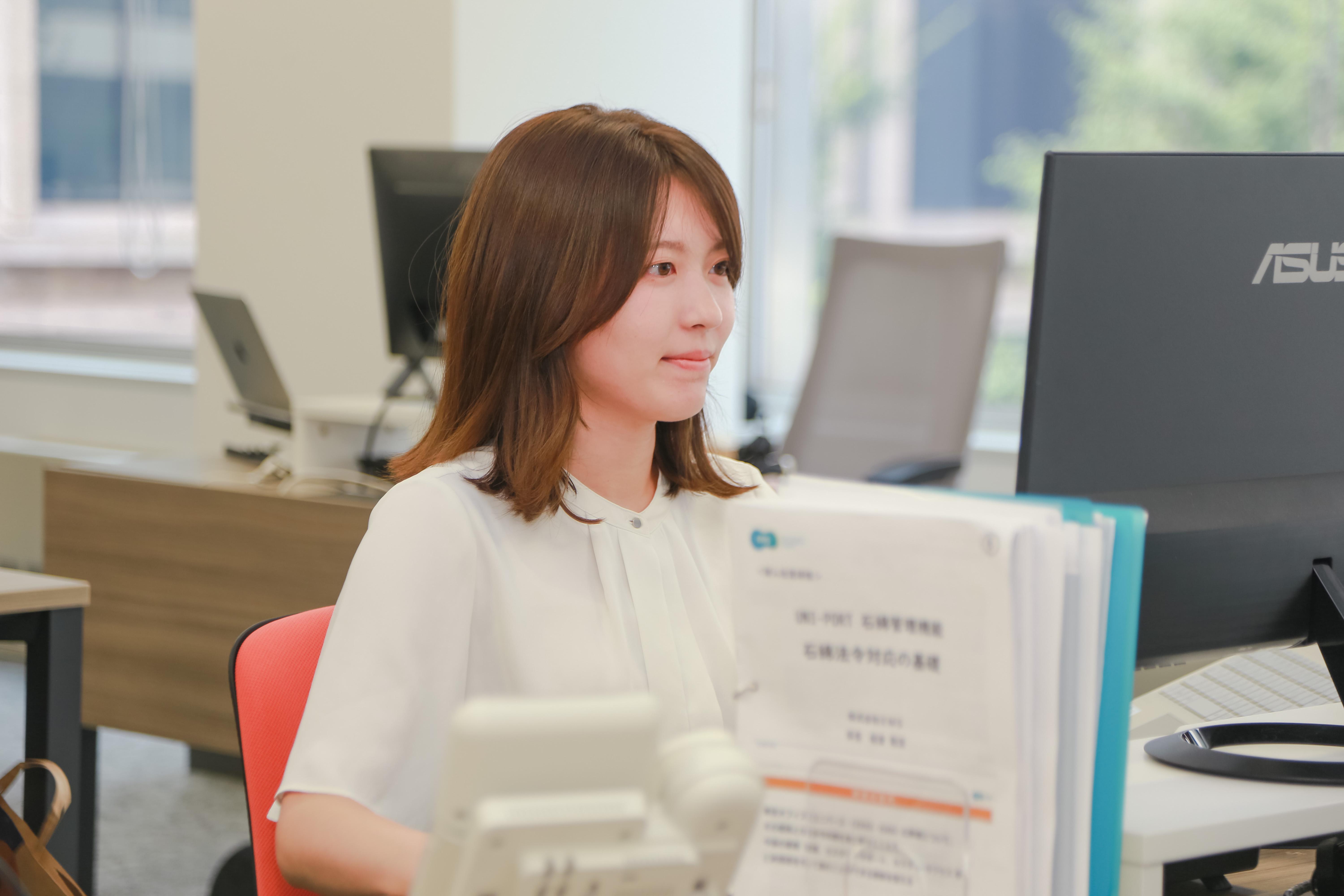 “法律×実務”に立脚した唯一無二のプロダクトとして、市場は広大なブルーオーシャンである点や、社会的貢献度の高さが大きな特徴。