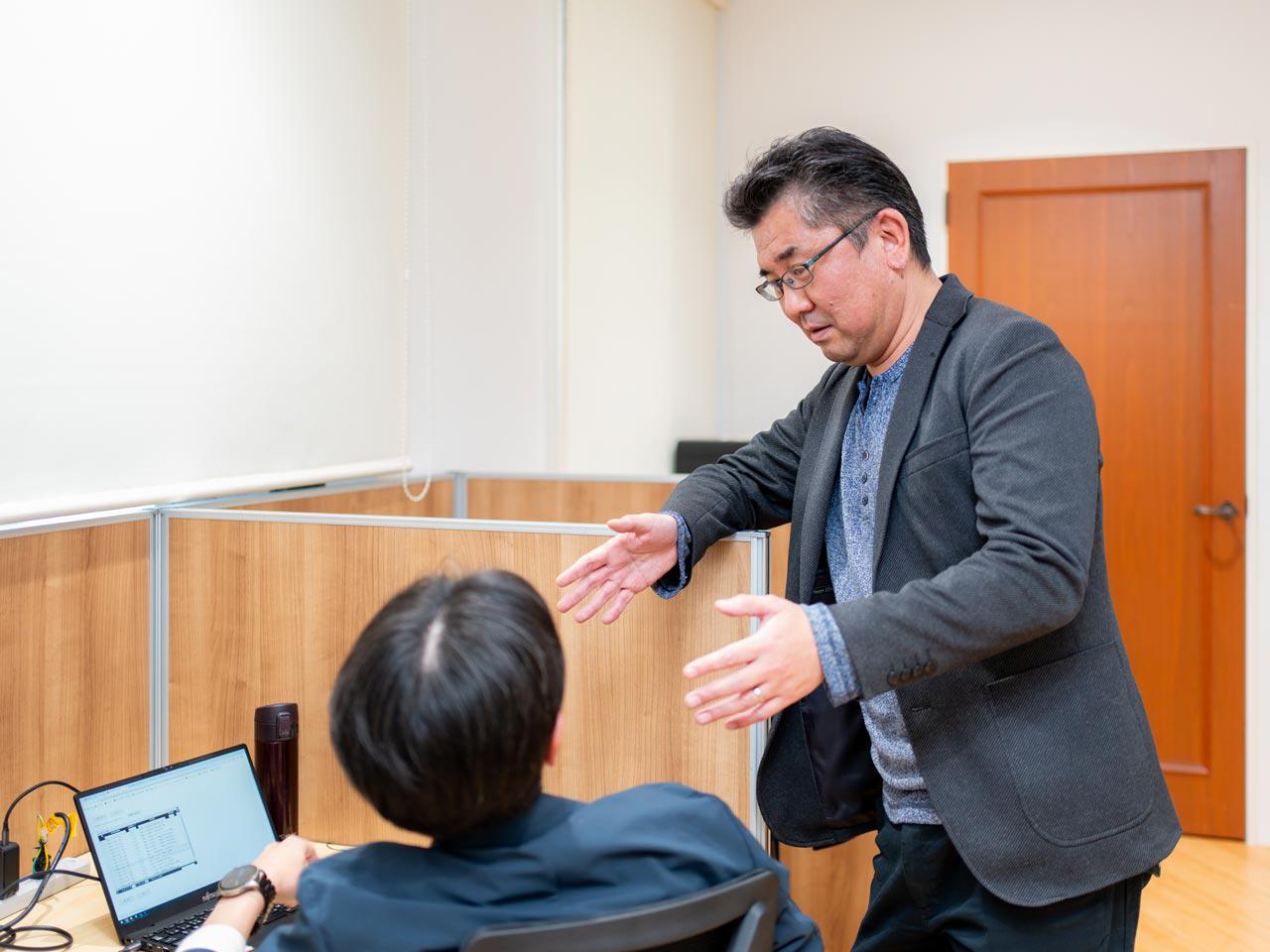 上層部が先輩として同社のスタンスを背中で見せていることも、同社の一体感を持つ理由だ。