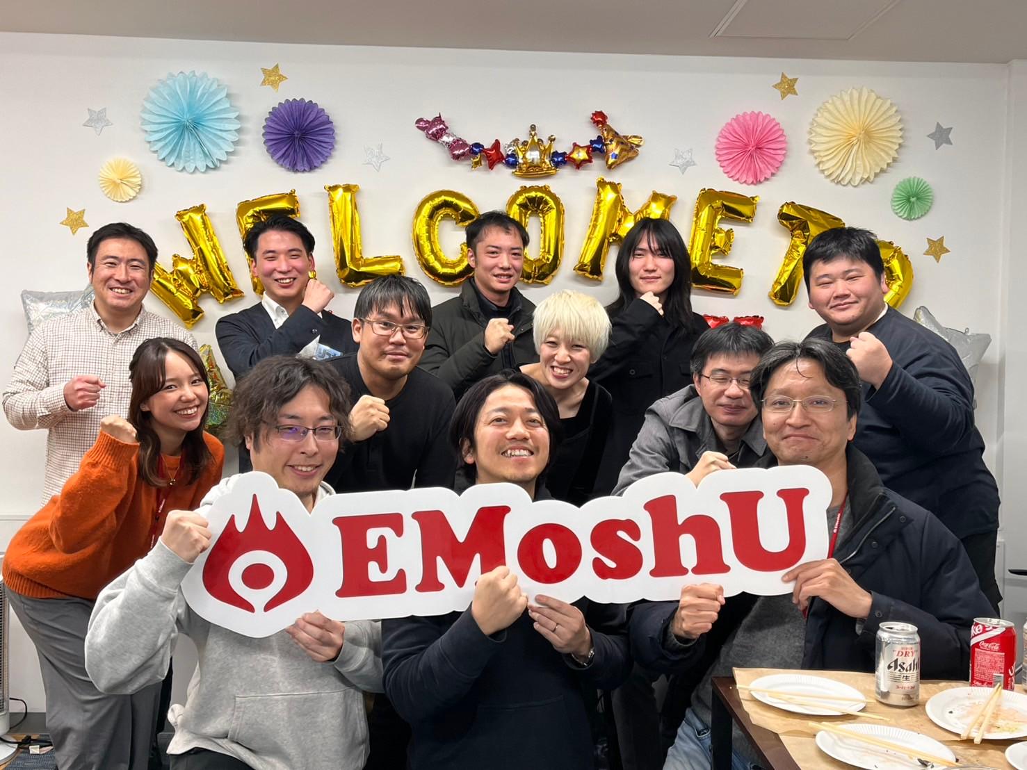 ある日のチームビルディングです！　技術や開発、野望の話などで盛り上がっています！