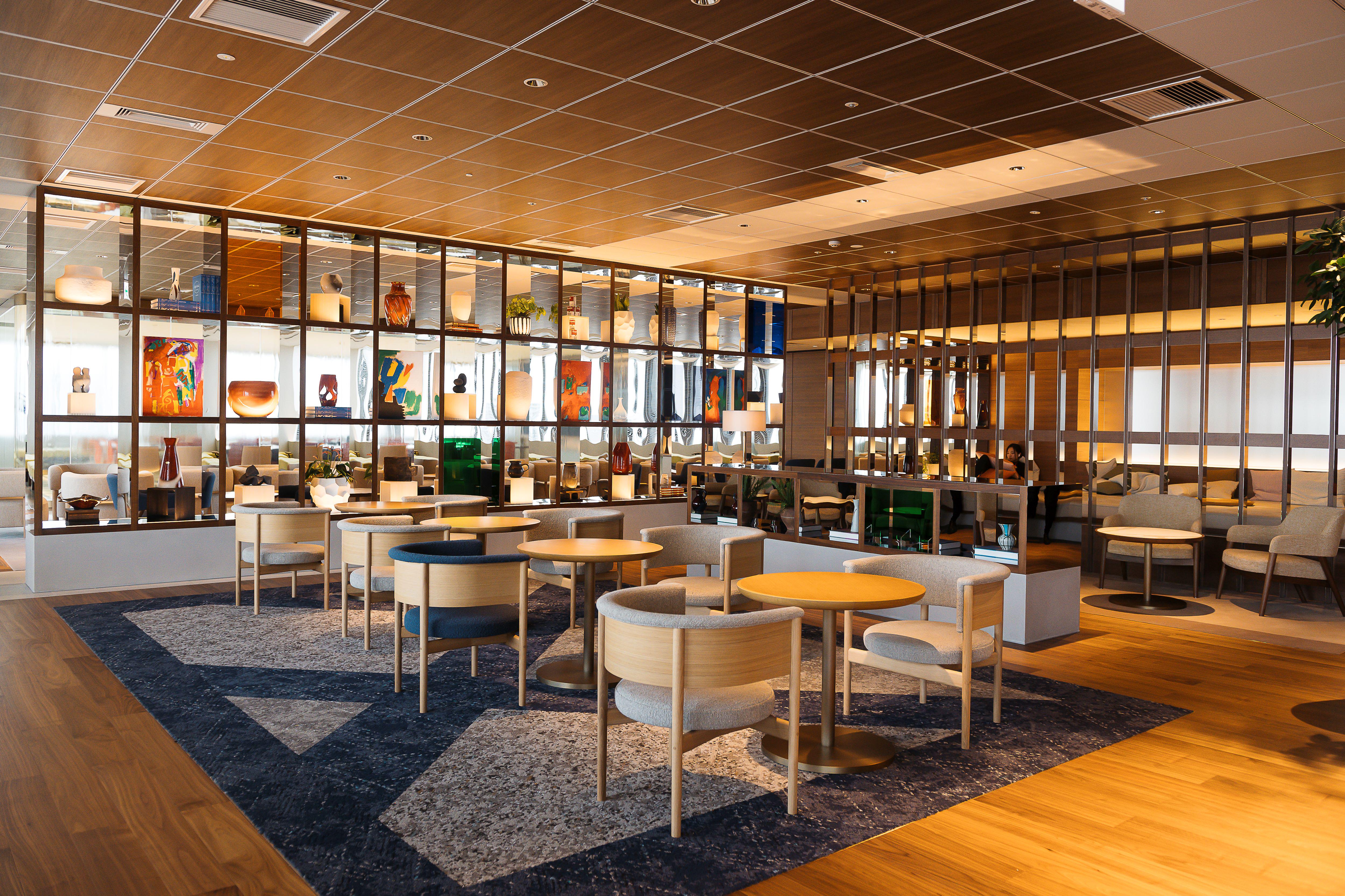 安定した経営基盤の中で、実際に使う人の顔を見ながら仕事ができるのが同社で働くメリットだ。