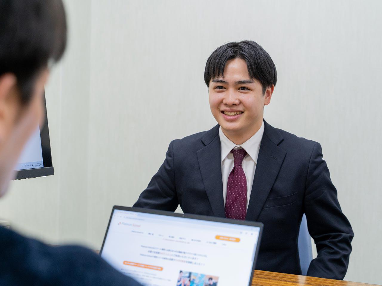 幅広い活躍の場と安心して働ける環境が同社の魅力のひとつである。