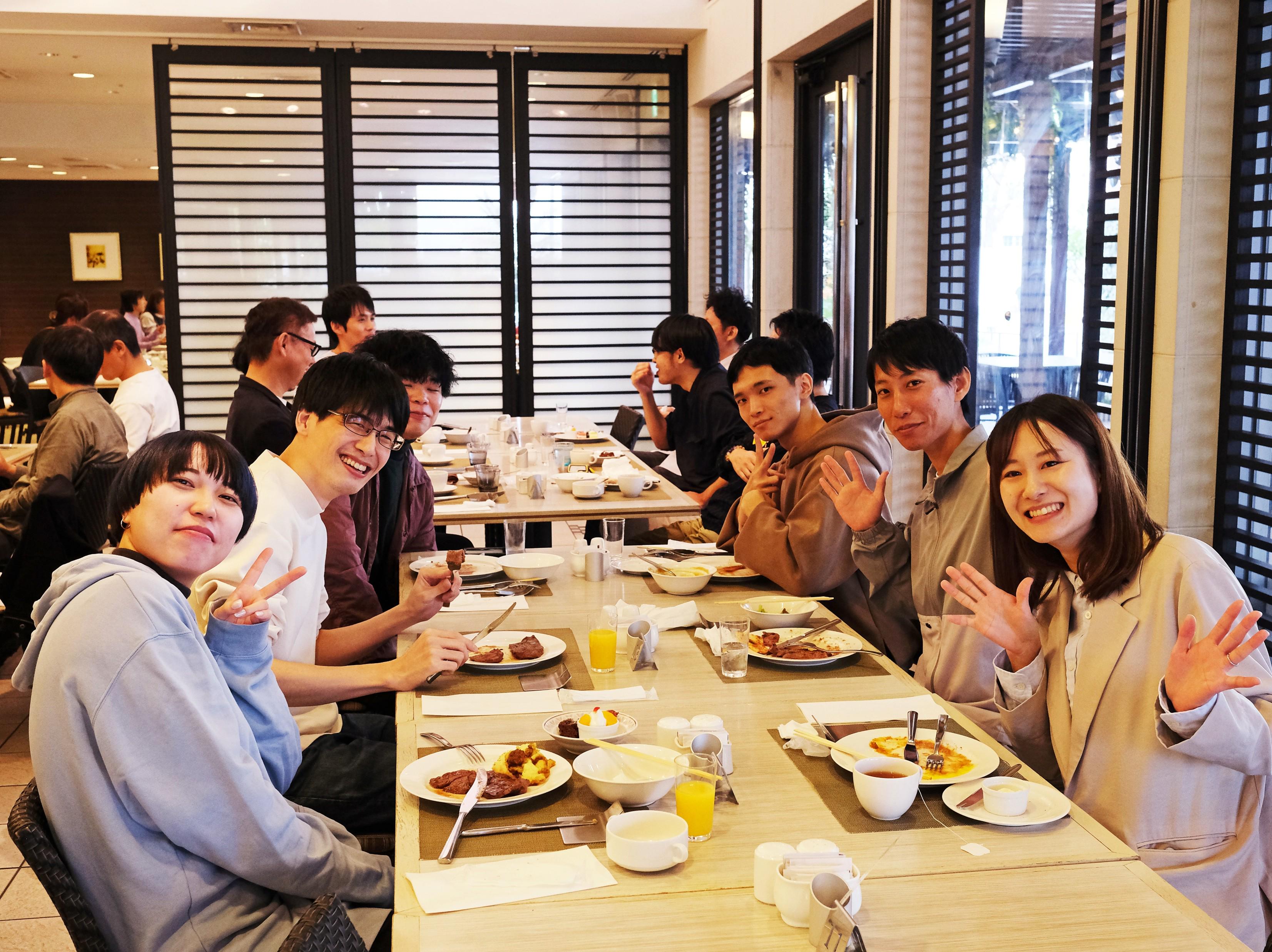 キックオフイベントのランチ風景