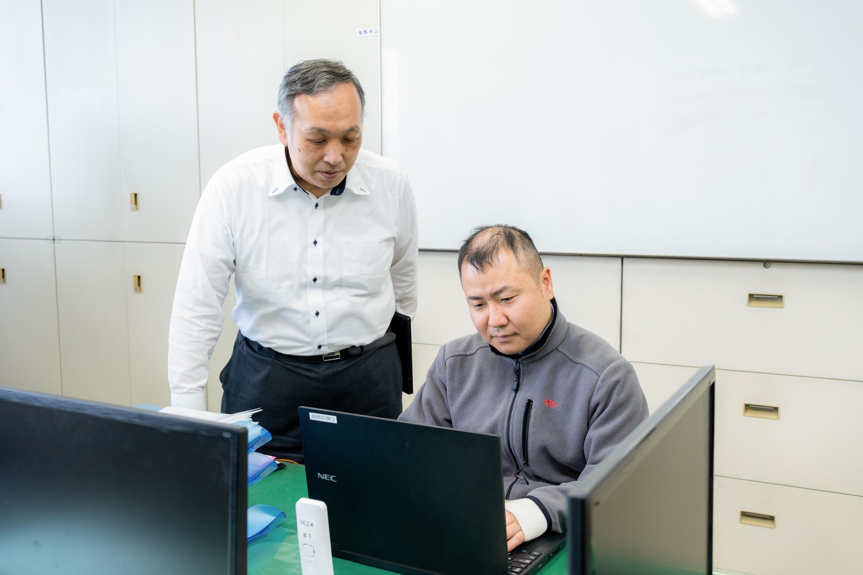 事業内容：学園の土台をデジタル技術で支えている情報センター