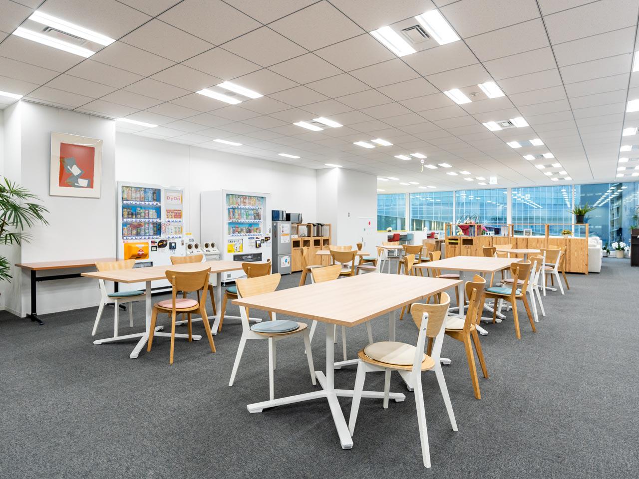 単なるITベンダーに止まらず、業界の未来を見据えた取り組みも重視し、年に複数可、全国の卸売業者や業界関係者、時には農林水産省の方々も迎え、『全国生鮮流通フォーラム』を開催している。