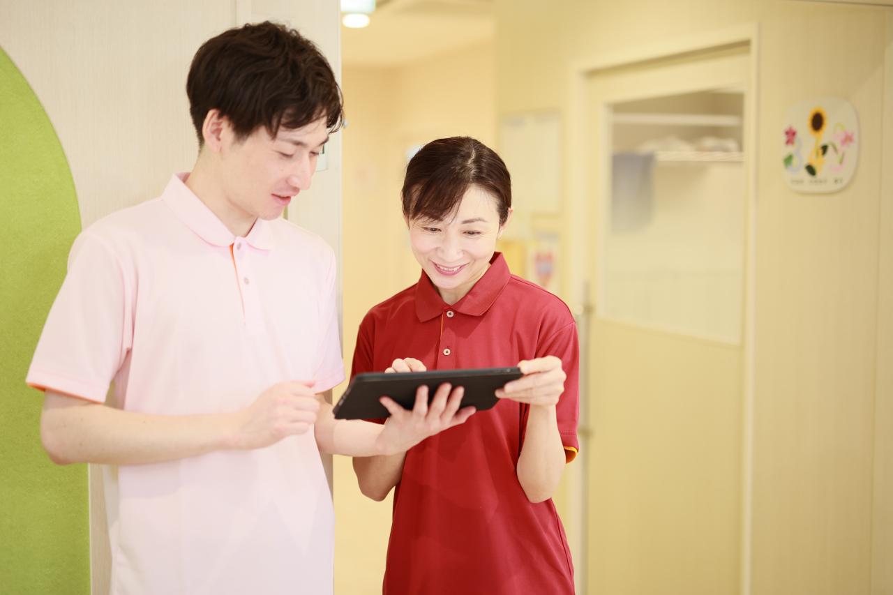 保育の現場に精通し、高い開発力を持つ"二足のわらじ"で、保育業界にイノベーションを起こす。