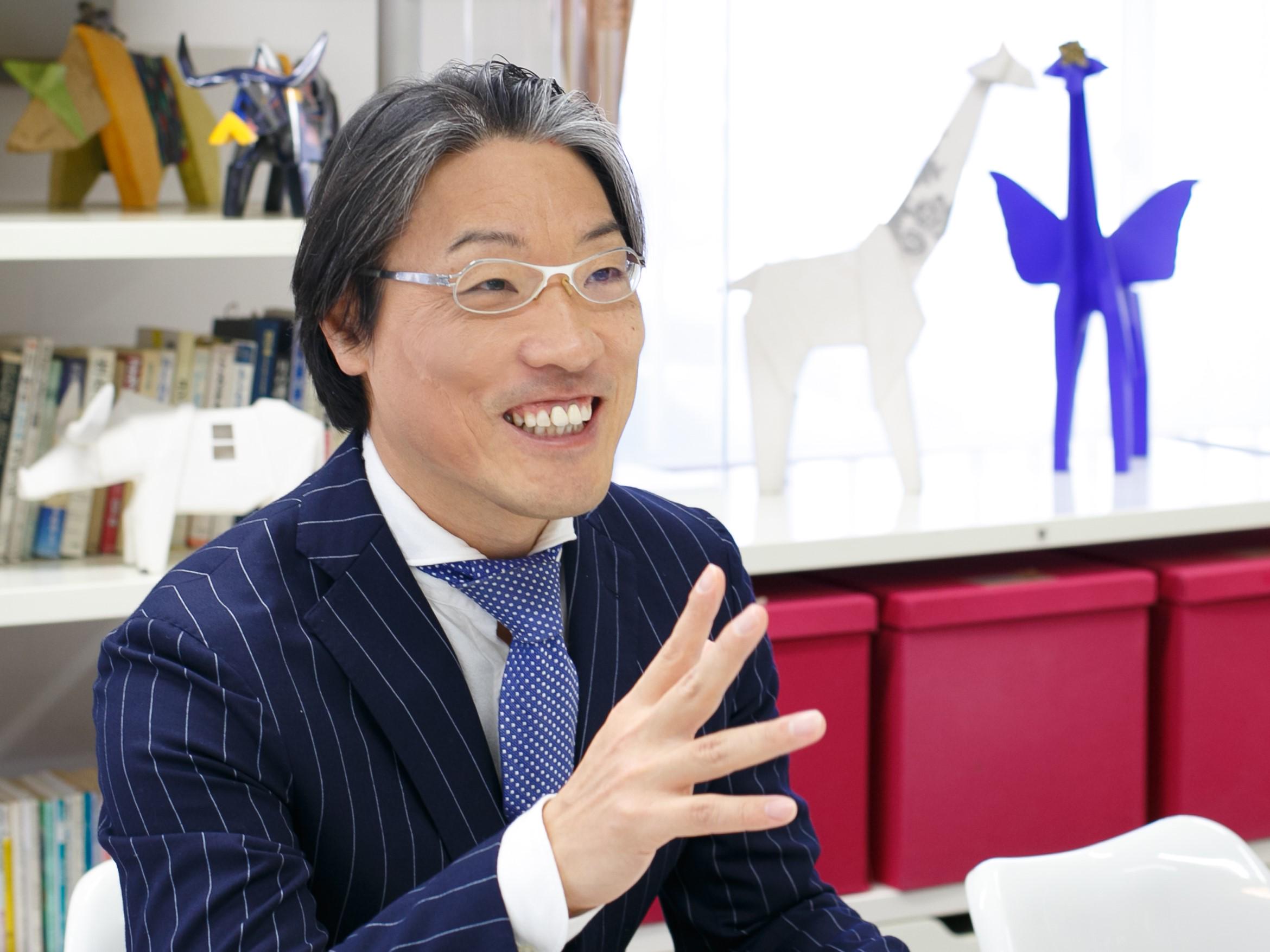 荷主からオーダーを受けてトラックとドライバーを割り当てる配車業務がアナログで行われているが、これを大幅に効率化させる。