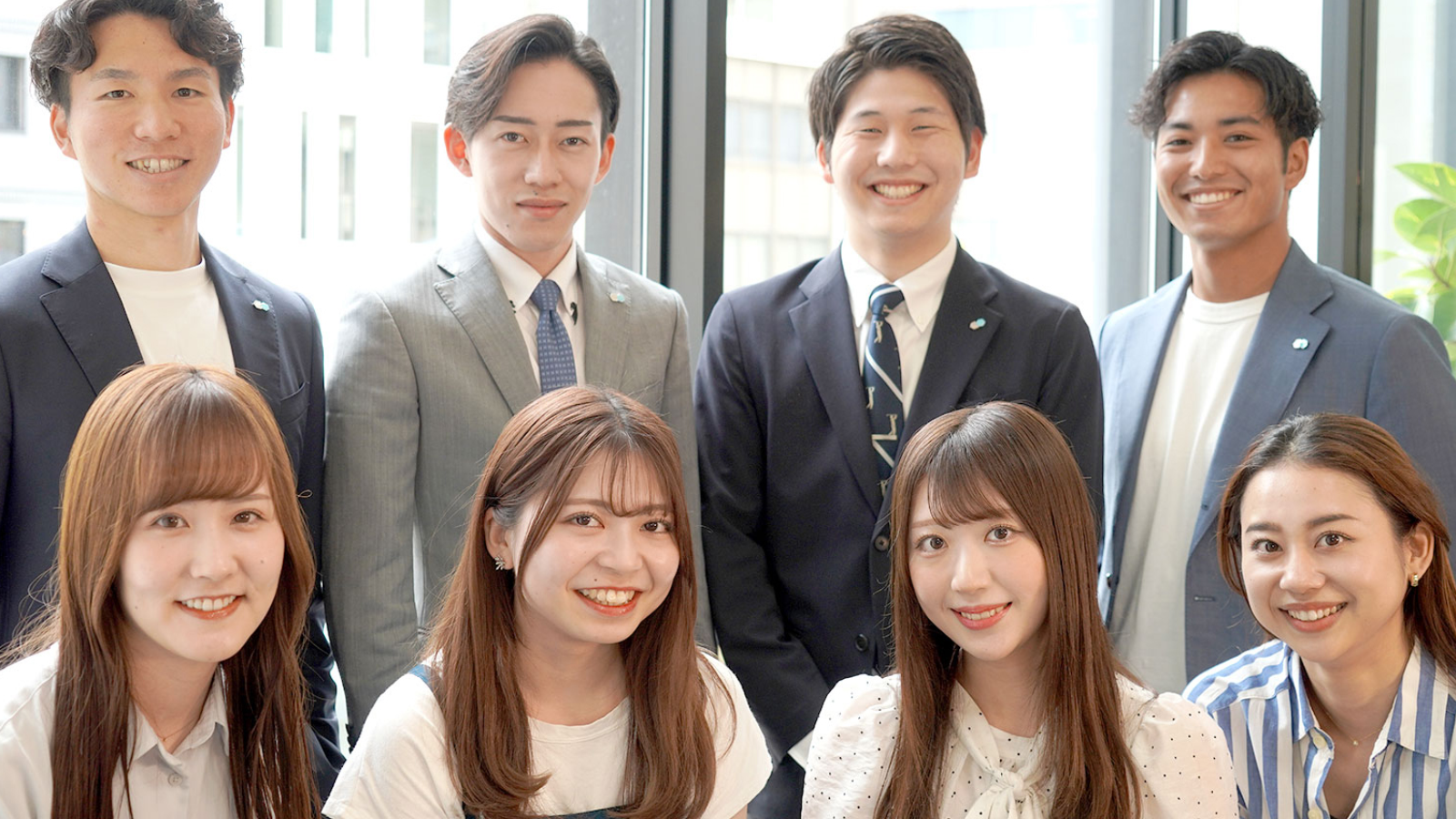 社員の平均年齢は28.6歳。若手を中心に活躍しています。