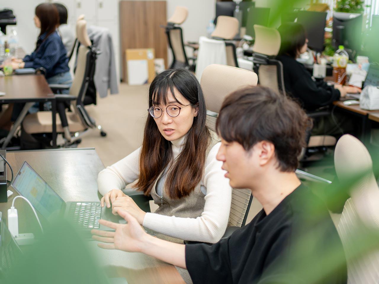 来年には次のステップに入るという同社。音声解析AIプラットフォームといった新規プロダクトを開発する予定である。