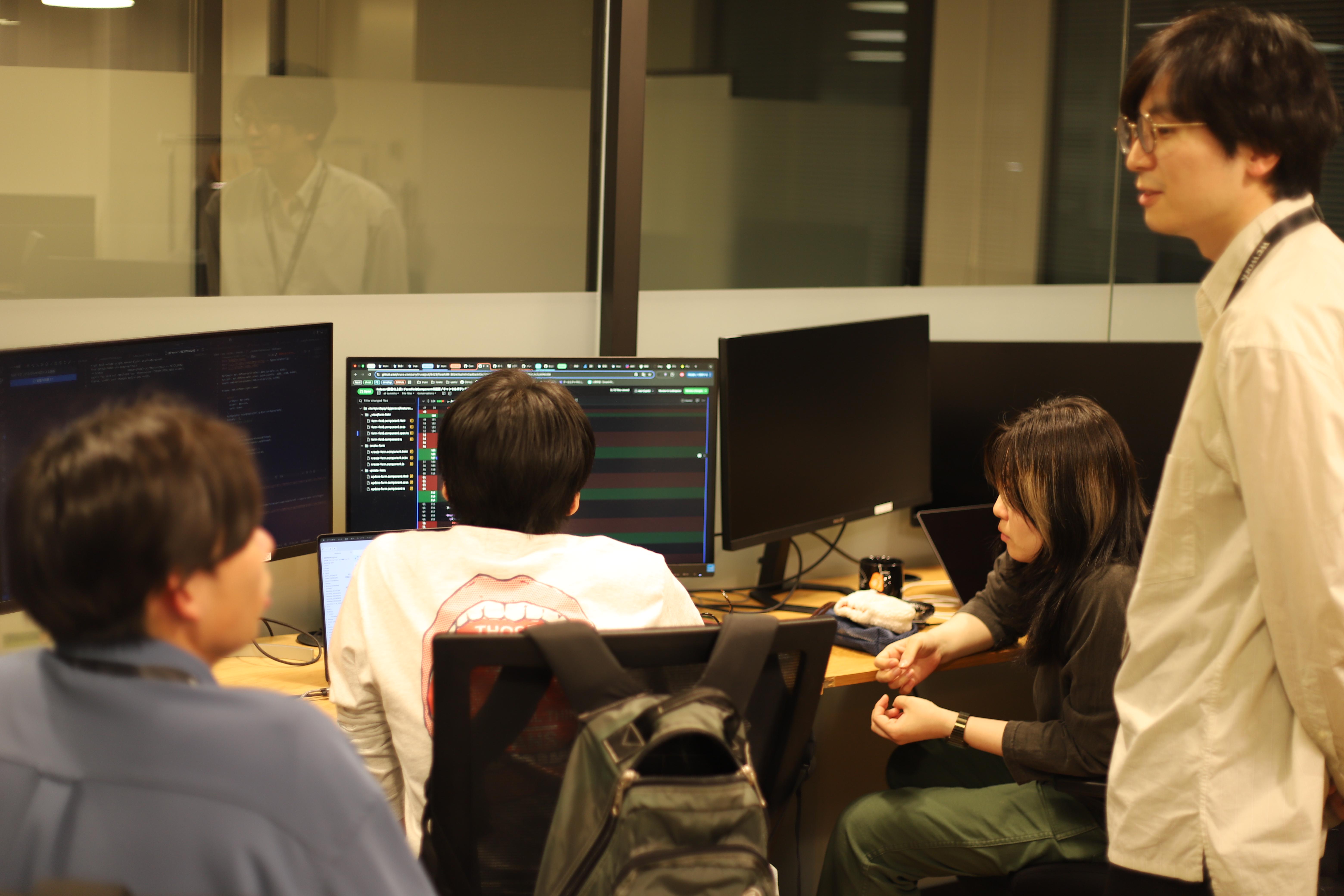 ユーザーの要望や声をダイレクトに聞きながら、サービスの企画段階から携わることができるのも大きな魅力。開発に集中できる環境も整えている。