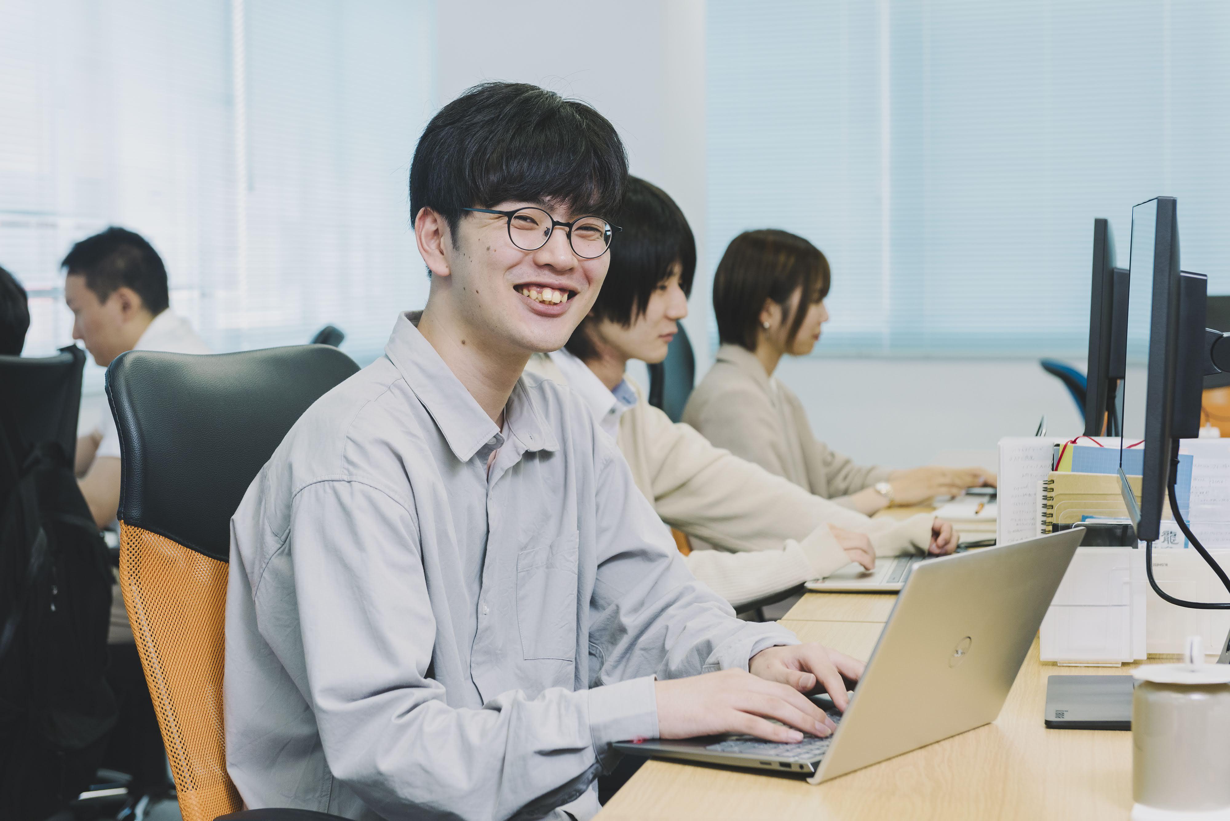 チームワークを重視しているが、パッションだけで押し切るのではなく、建設的なディスカッションを積み上げていくクレバーな社風も特徴的である。