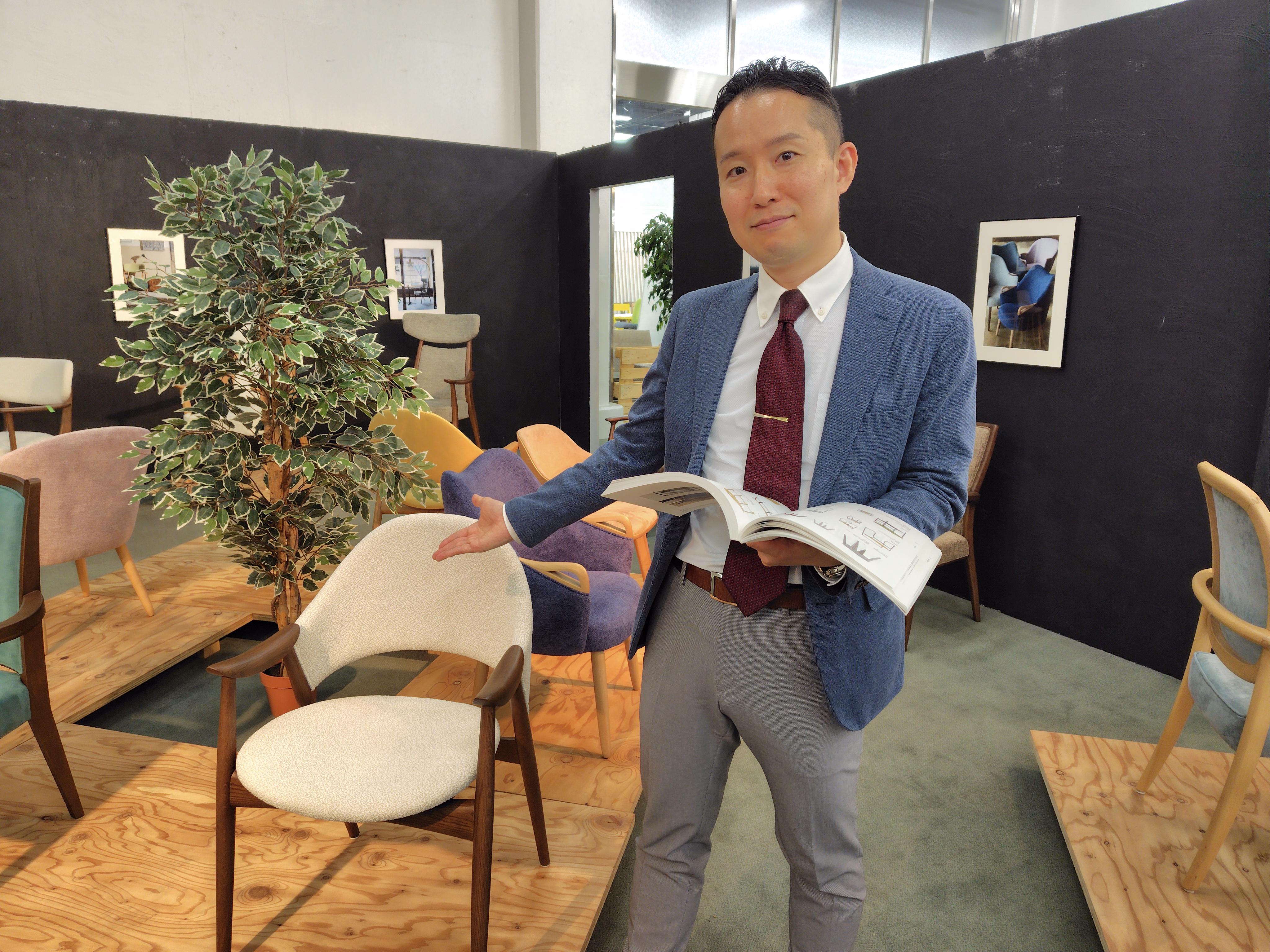 確かな品質の製品を提供するため、企画から素材の選定、加工、組立、塗装、仕上げの全工程にわたる一貫した生産体制を早期に確立した同社。