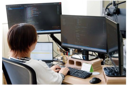 事業内容：自社サービスを支える社内システム開発