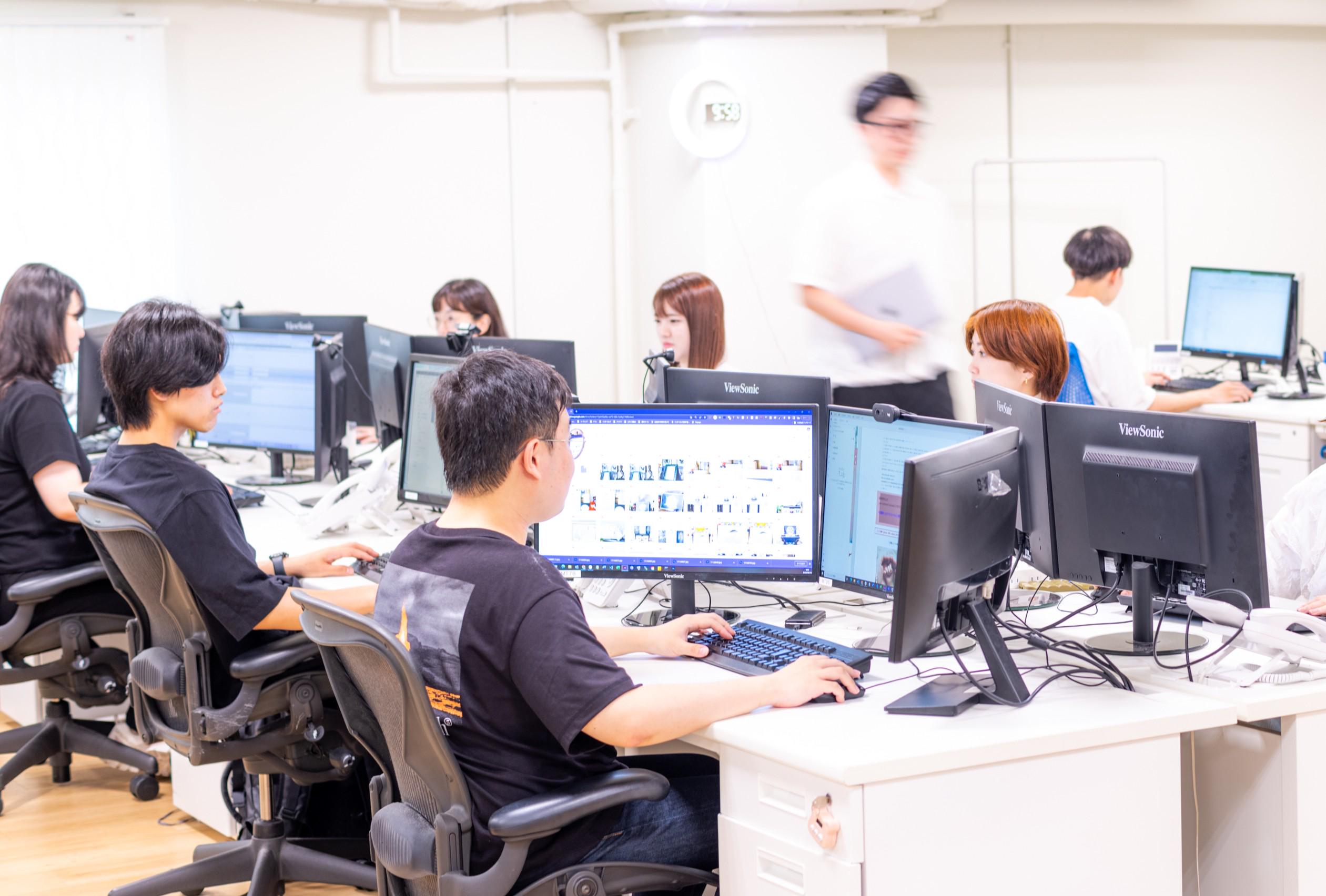 夢やビジョンを共有し、成長と夢の実現を支援。「伝えたい」と「知りたい」が繋がる社会を目指し、魅力が詰まったWebサービスを日々創っています。コミュニケーションを重視する社風で、採用時は人柄を見ています。
