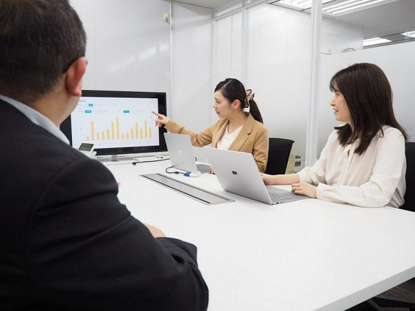 募集している求人：土日祝休み × プライム上場グループ× マネジメント経験者歓迎（これから挑戦したい方も歓迎！）│ 業界大手のマーケティングリーダー・管理職候補／家族葬特化の葬祭サービス／絶対評価の人事制度あり◎目標管理で評価項目もきちんと見える化◎