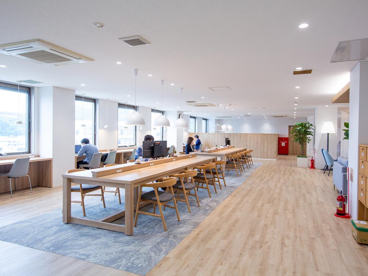 官公庁クラウド事業でも自社製品による全国展開を目指す。