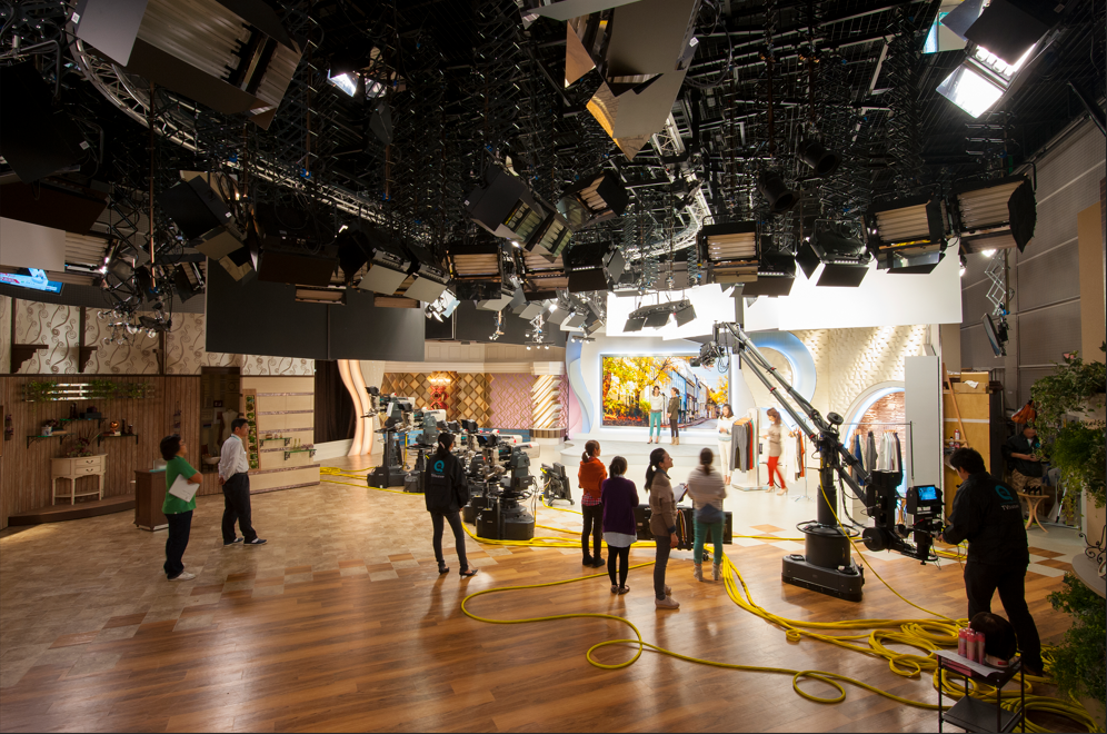 事業内容：マルチプラットフォーム通信販売業