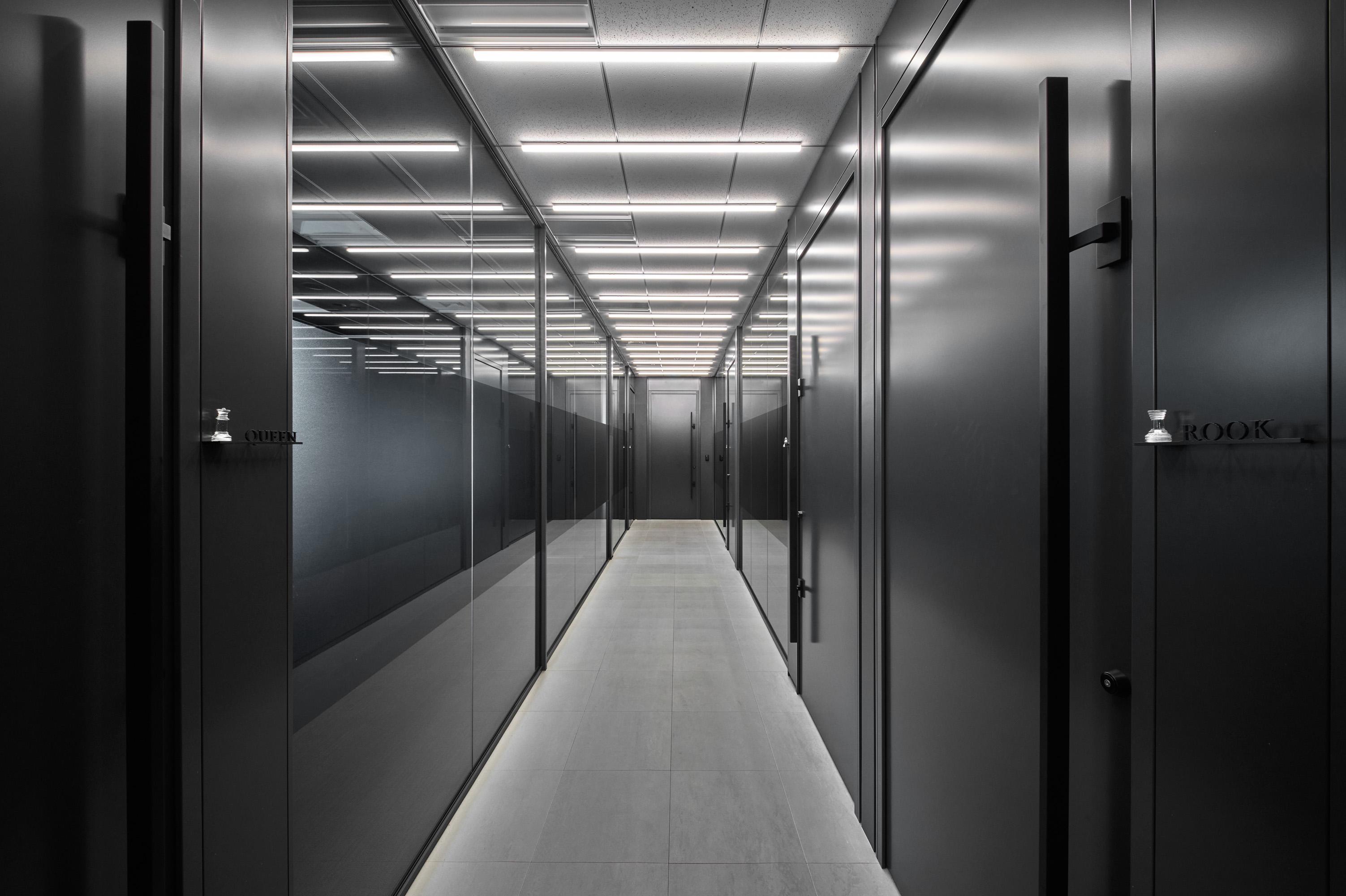 海外進出に向け、着々と計画進行中。