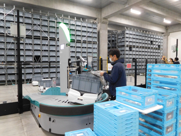 事業内容：物流×ロボ×loTでECビジネスに貢献