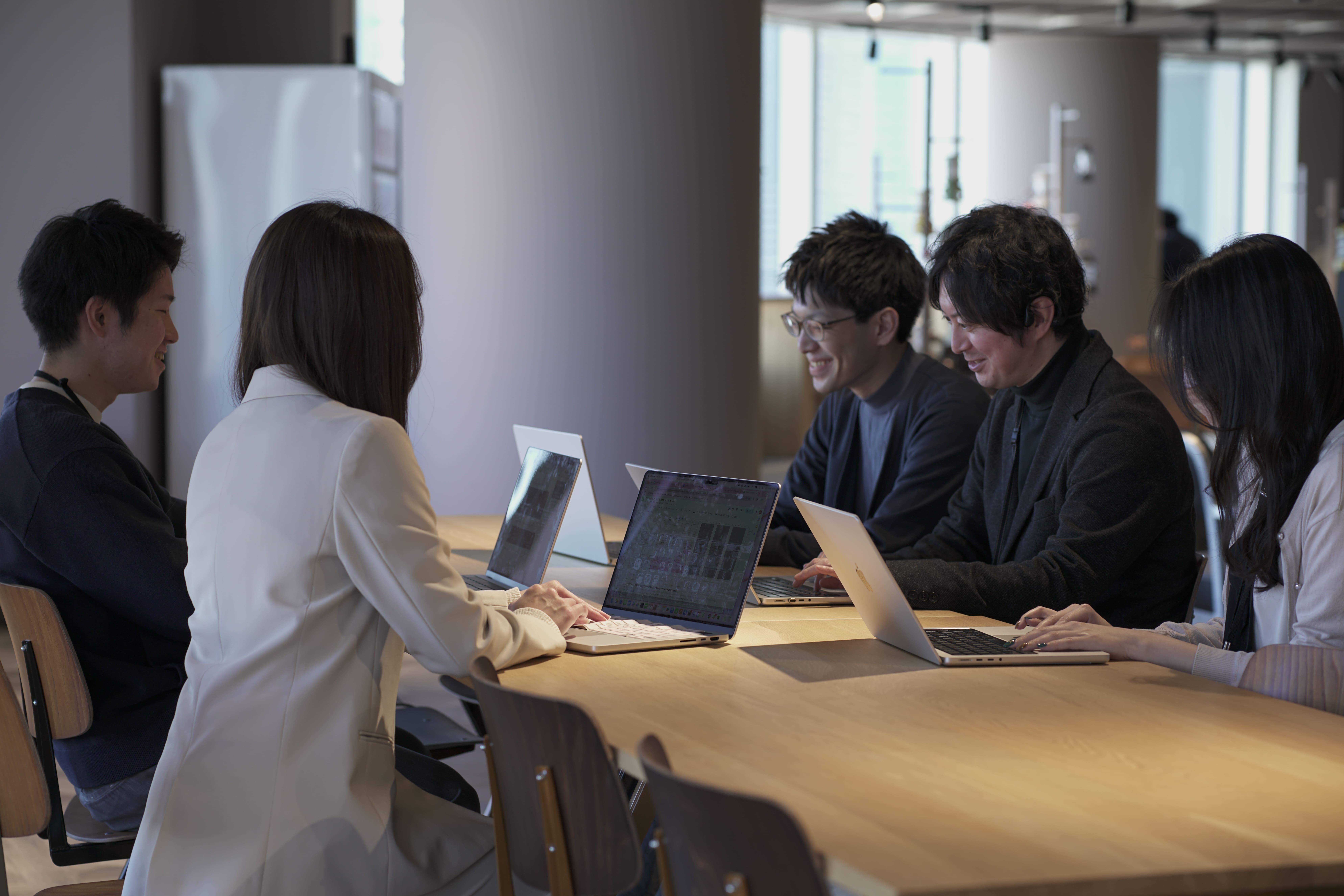 グループの看板事業である『トラックファンド(R)』や金融事業でも、セキュリティやユーザビリティの高いシステムが求められる。