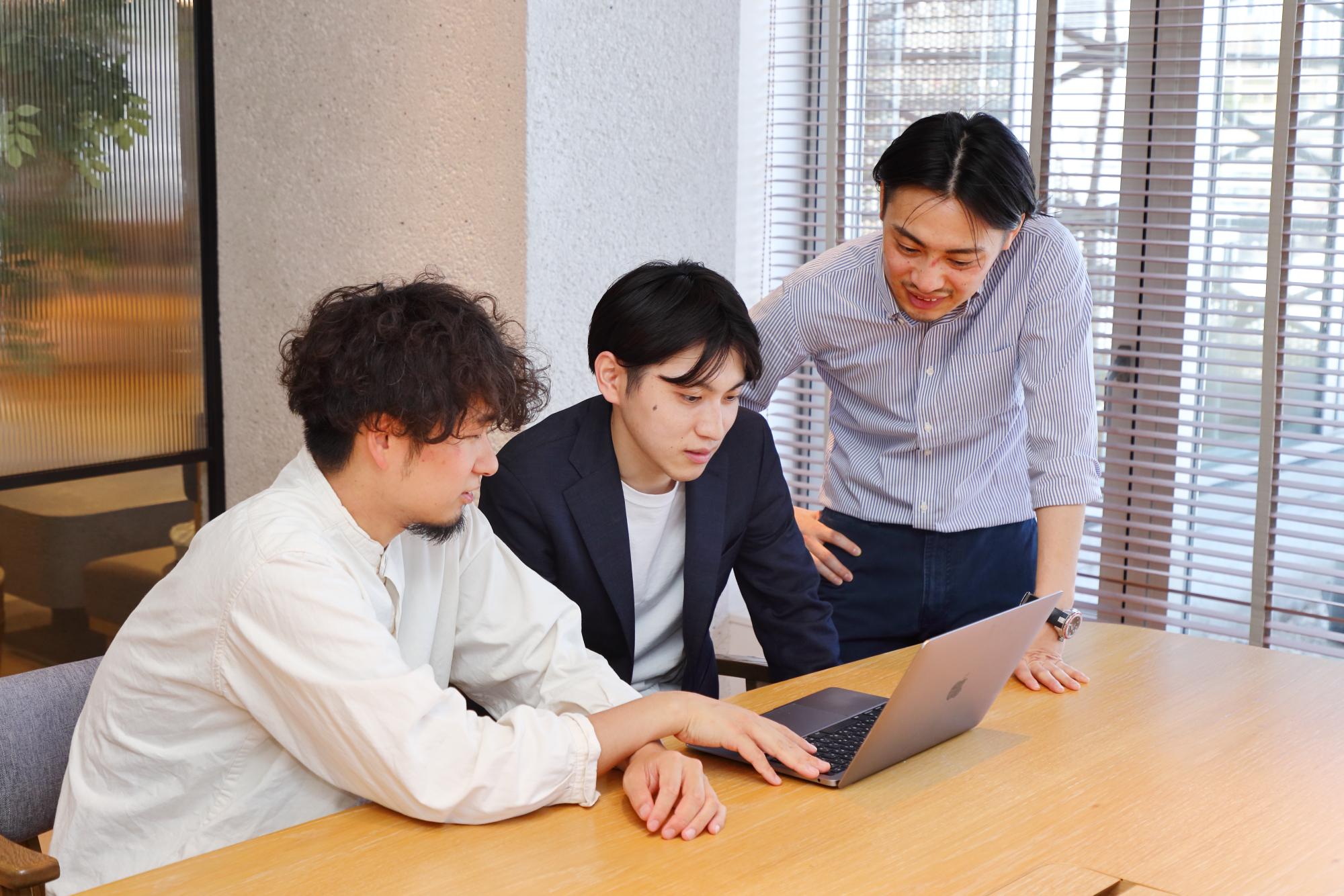 事業内容：【”当たり前”のその先へ】課題解決で、エンジニアの価値を最大化するSES事業