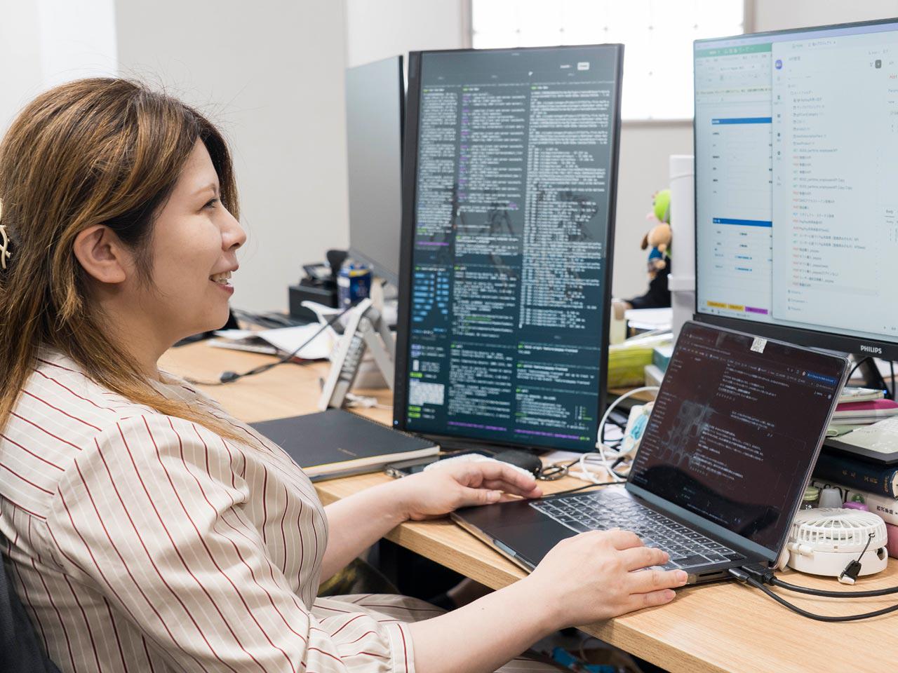 テーラーメイドなシステムを適正価格で提供するべく、フルスクラッチの開発にこだわり、とりわけUI/UXに力を入れている同社。