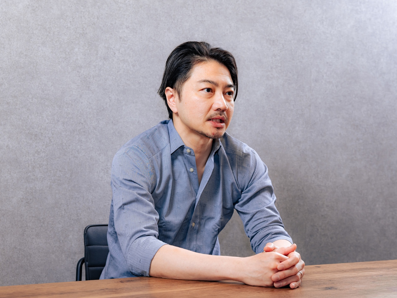 千葉　将樹
The head of the sales department
MEGAZONE CLOUDは、5,000社のクライアントを抱え、2021年の売上高は900億円。