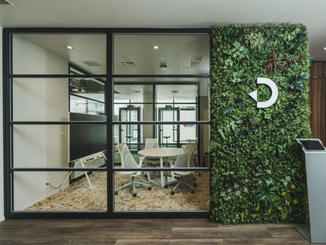 クリエイティブディレクター/東京本社