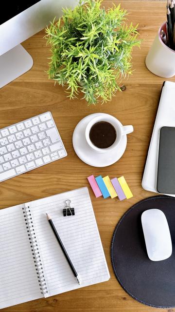 事業内容：データインテリジェンス事業