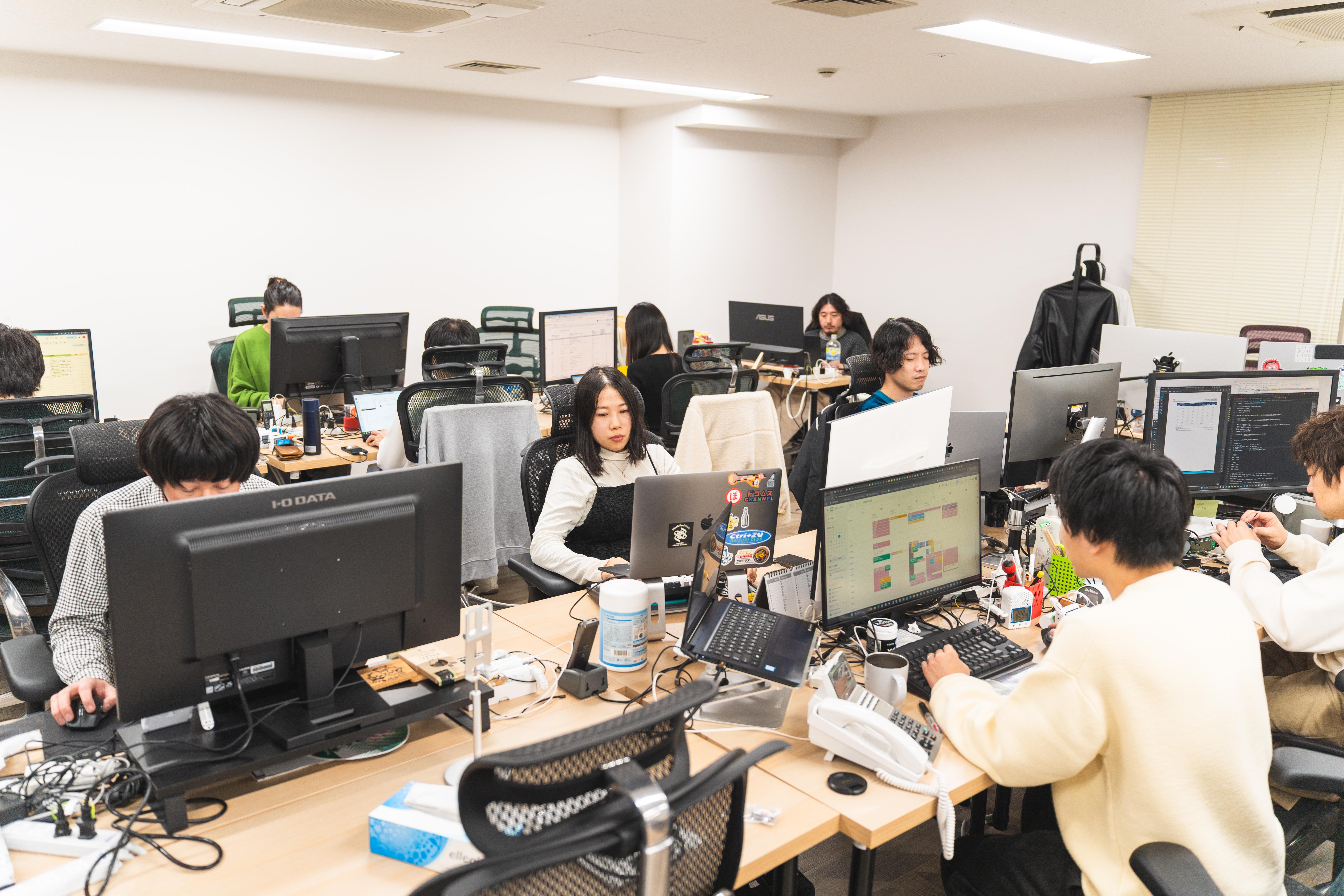 東京Base執務室。