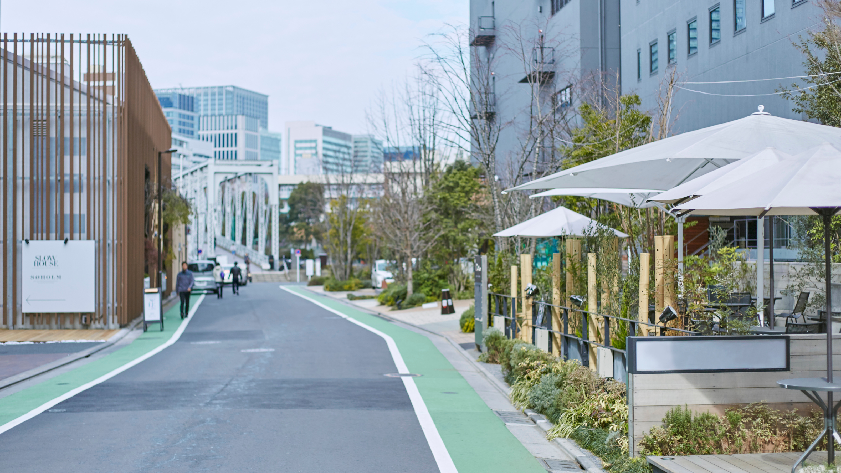 事業内容：不動産事業