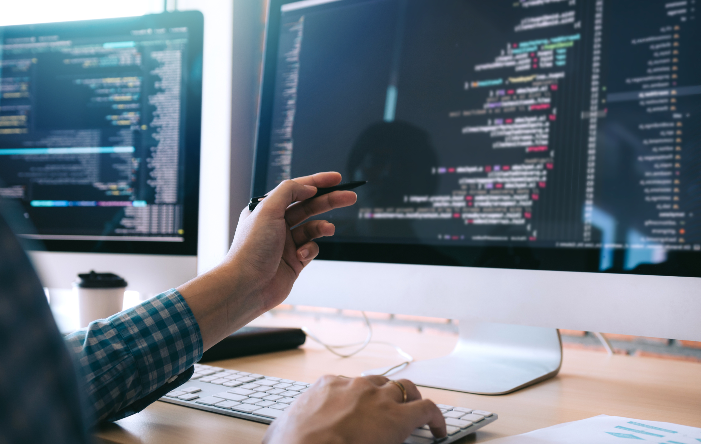 事業内容：社会基盤を支えるシステム開発を中心とするデジタルソサイエティ事業G所属