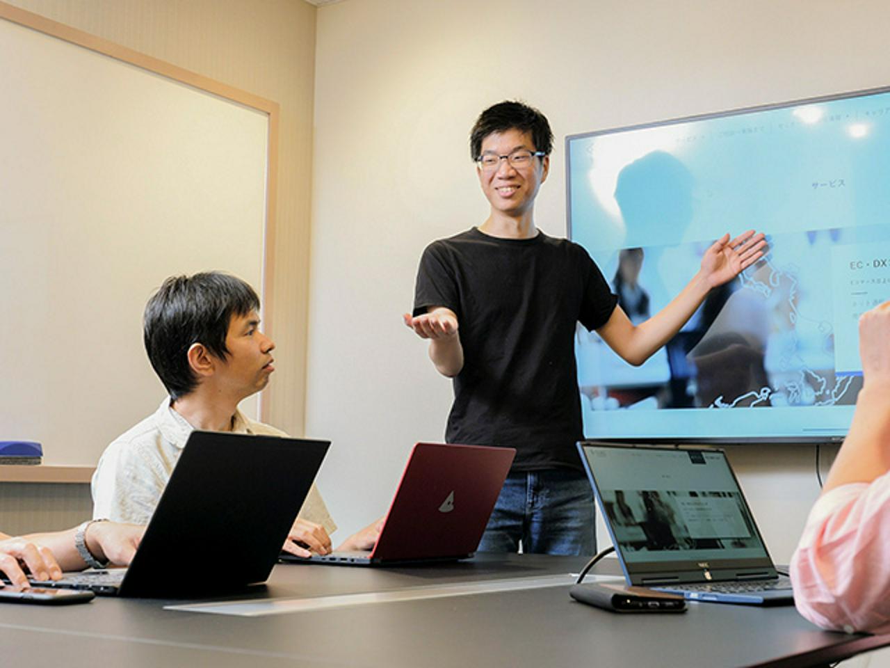 株式会社鶴 求人画像1