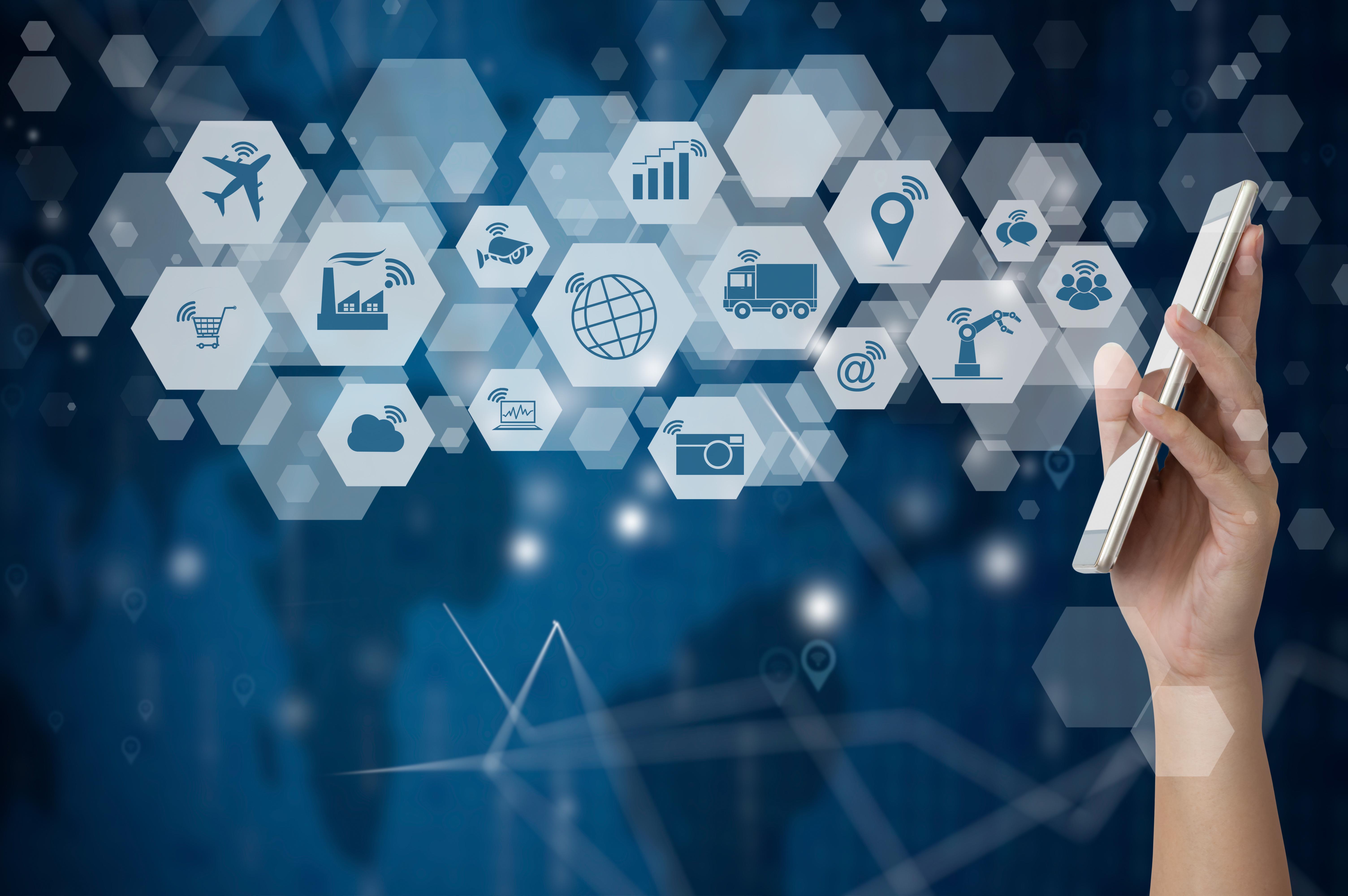 事業内容：「福岡発、全国規模の挑戦」 モダン技術で社会を支えるITプロジェクトに参画。